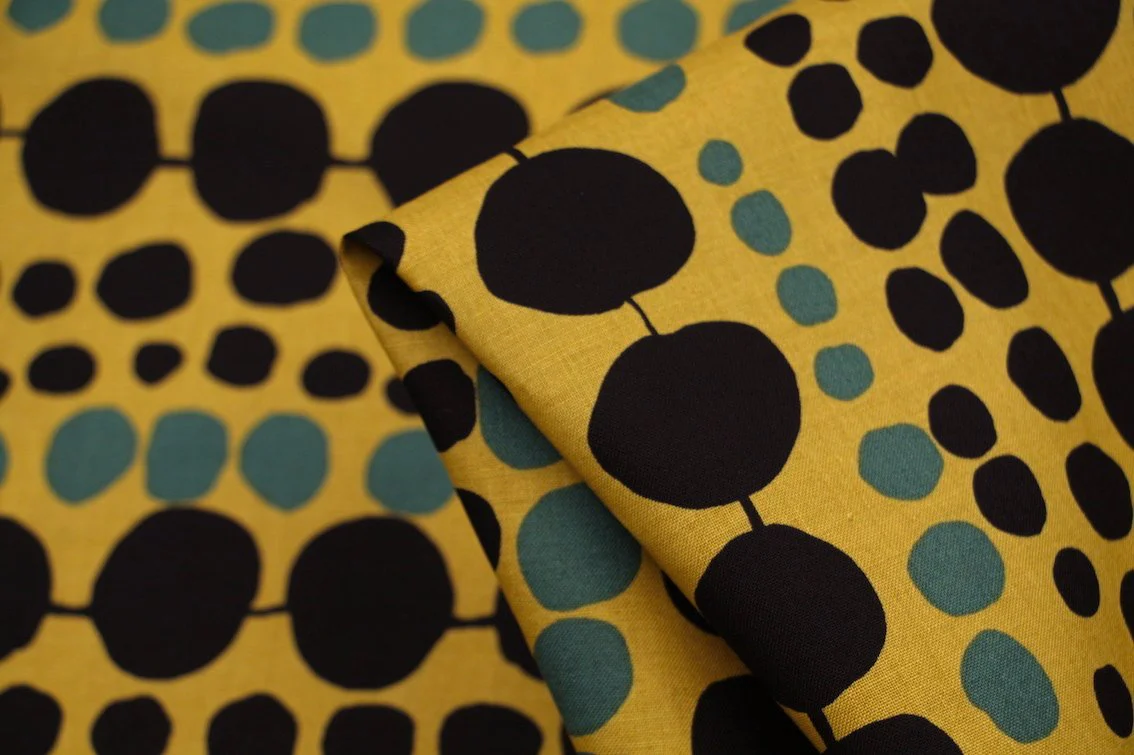 Pearls On Mustard