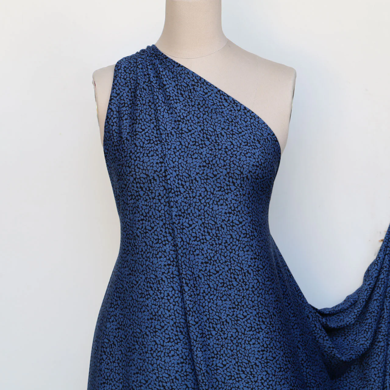 Pebble Beach Blue - Image 4