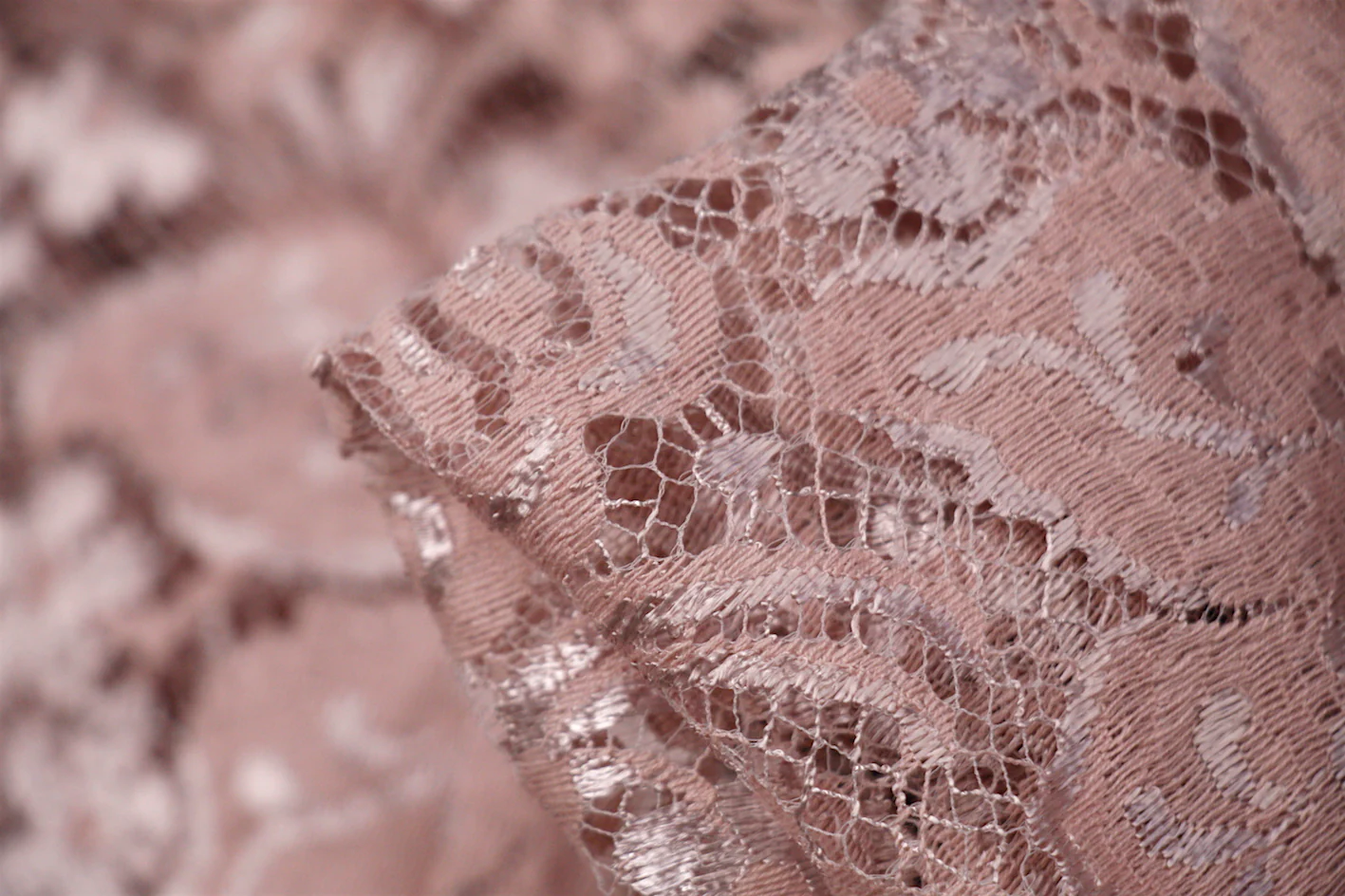 Petale Lace