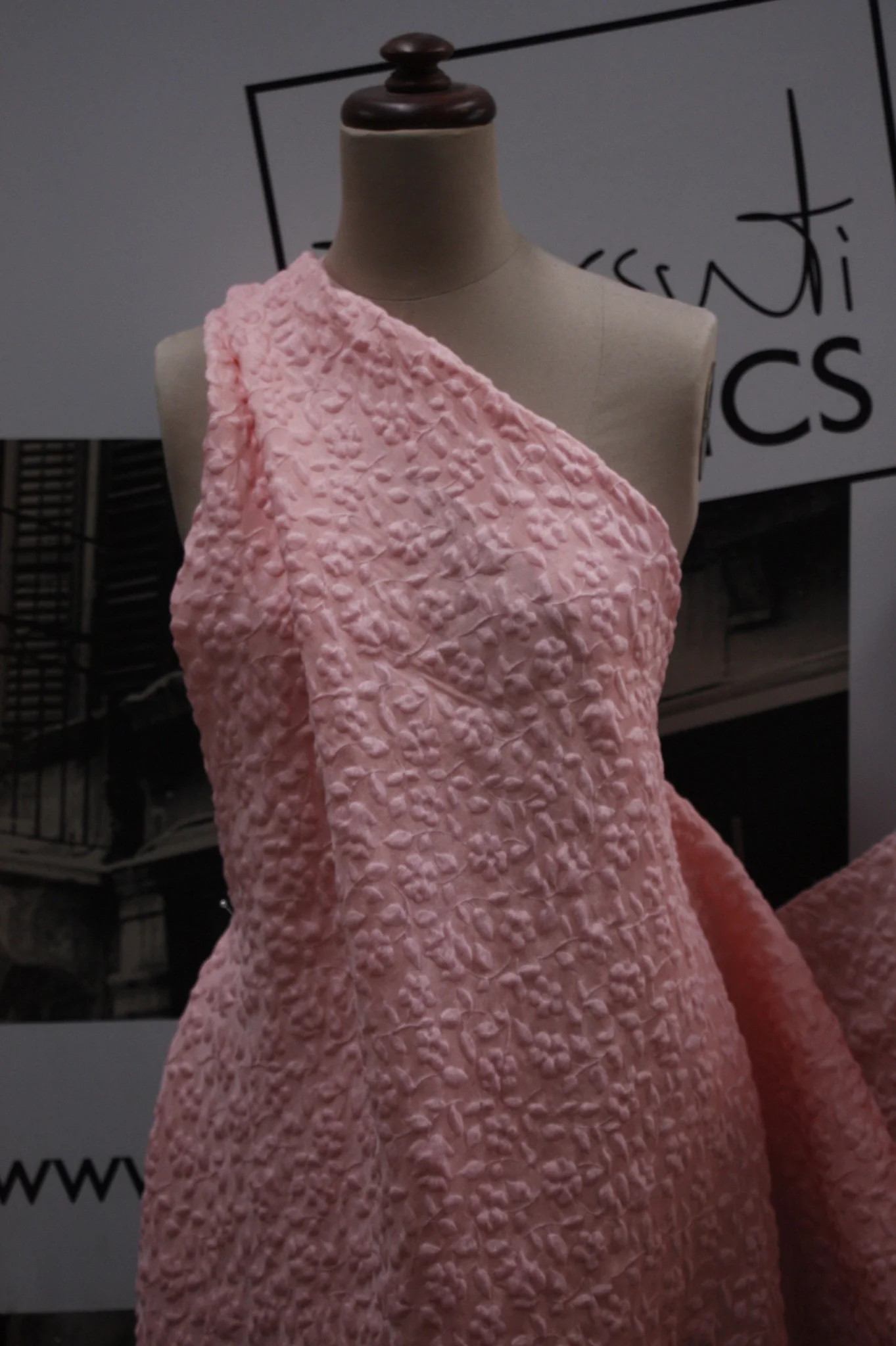 Pink Climbers - Image 5