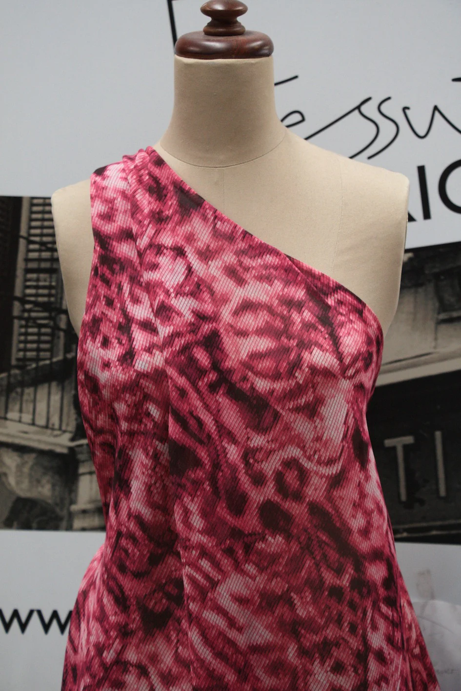 Pixel Rose Chiffon - Image 4