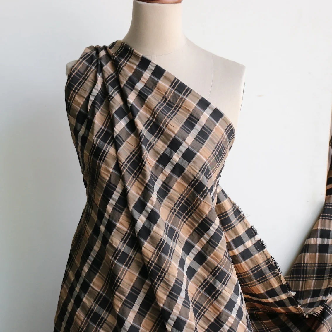 Plaid Seersucker Tan/Black - Image 5
