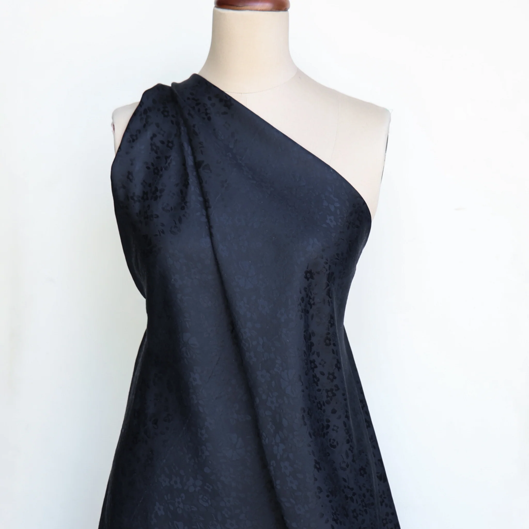 Poesia Navy Jacquard Floral Silk - Image 4