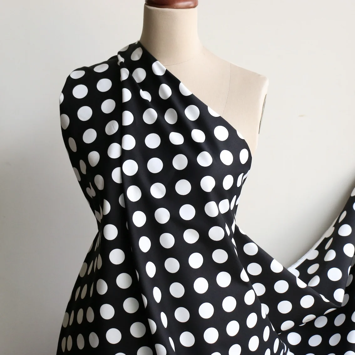 Pois Su Nero Stretch Cotton - Image 5