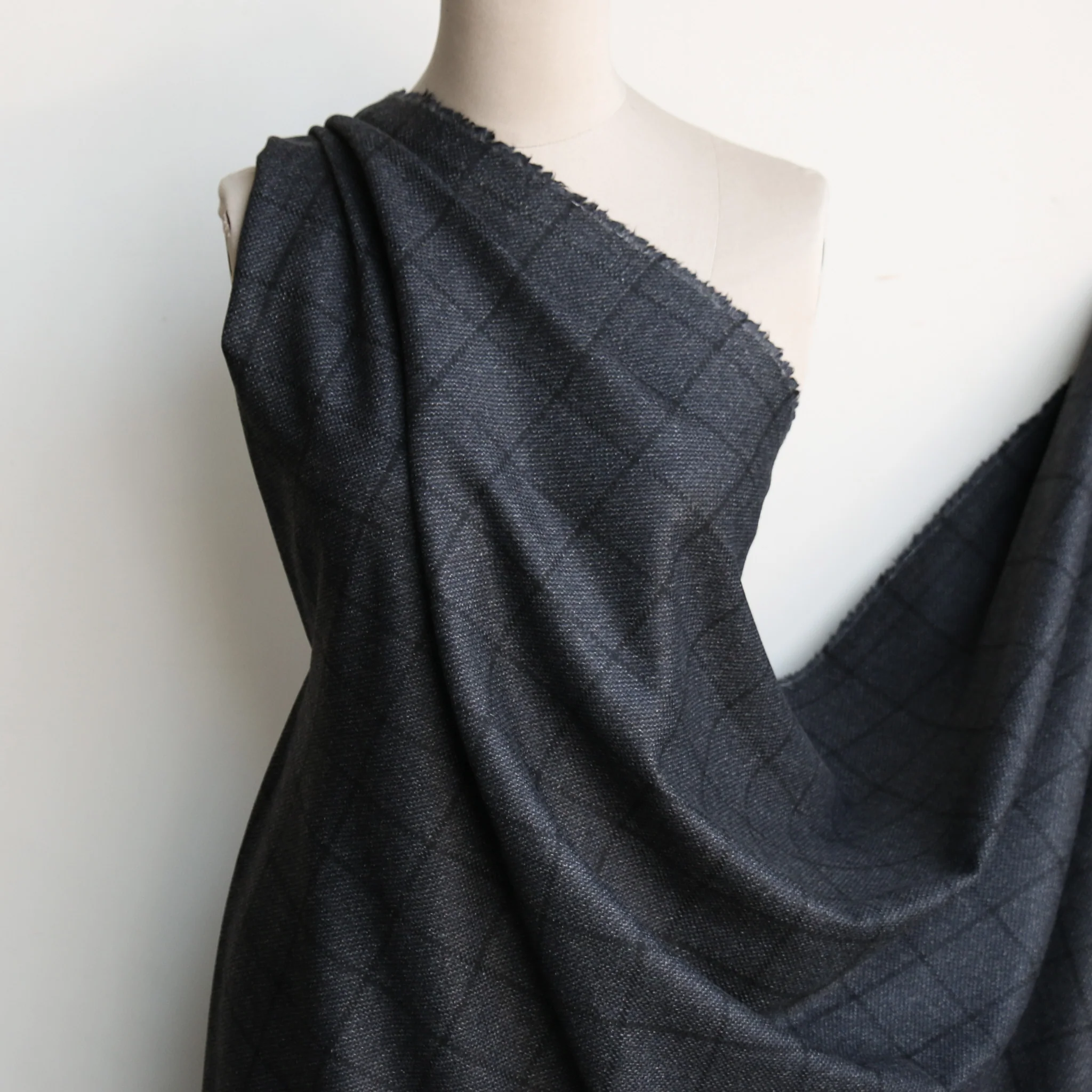Polla Check Wool - Image 5