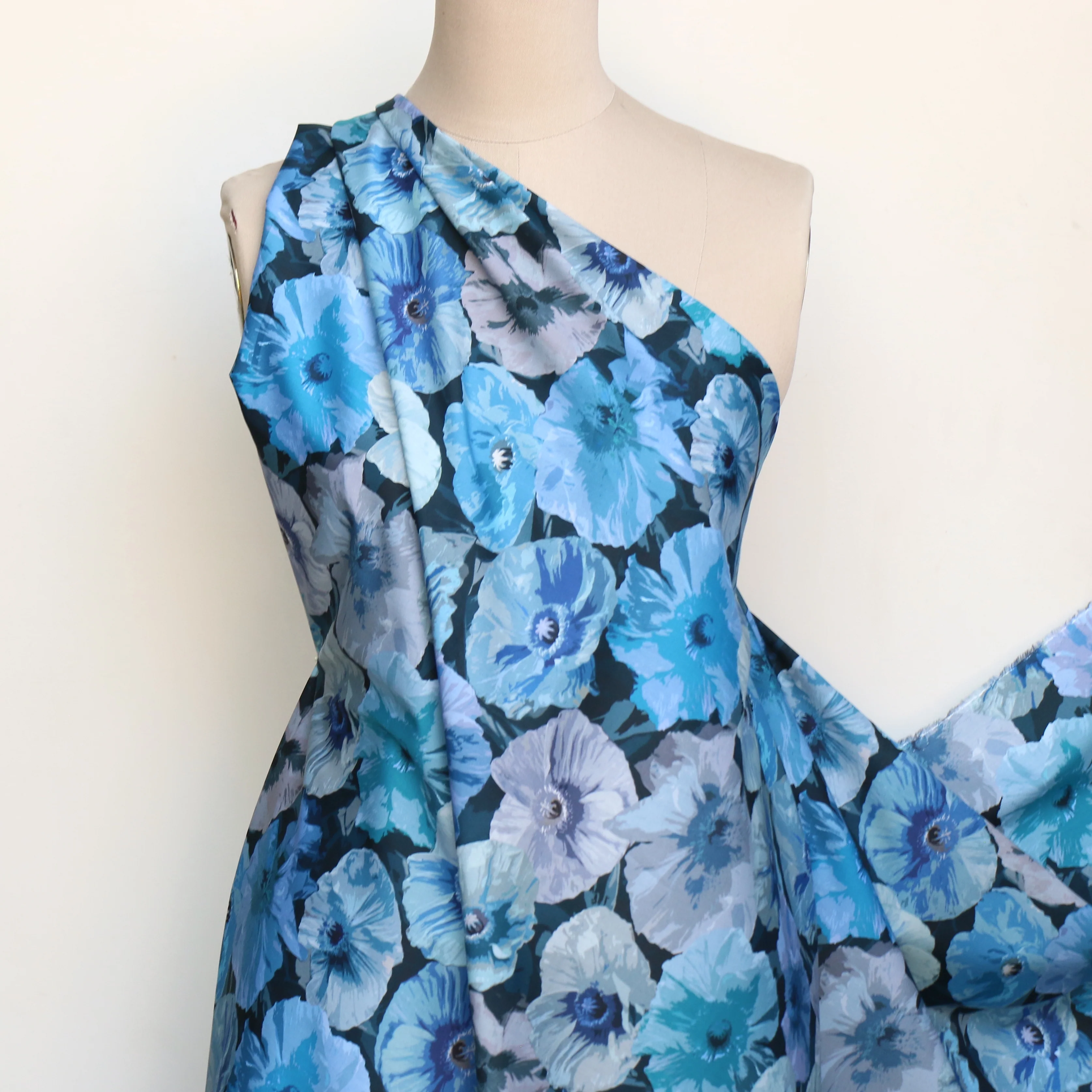 Poppy Wonder Blue Liberty Tana Lawn™ - Image 5