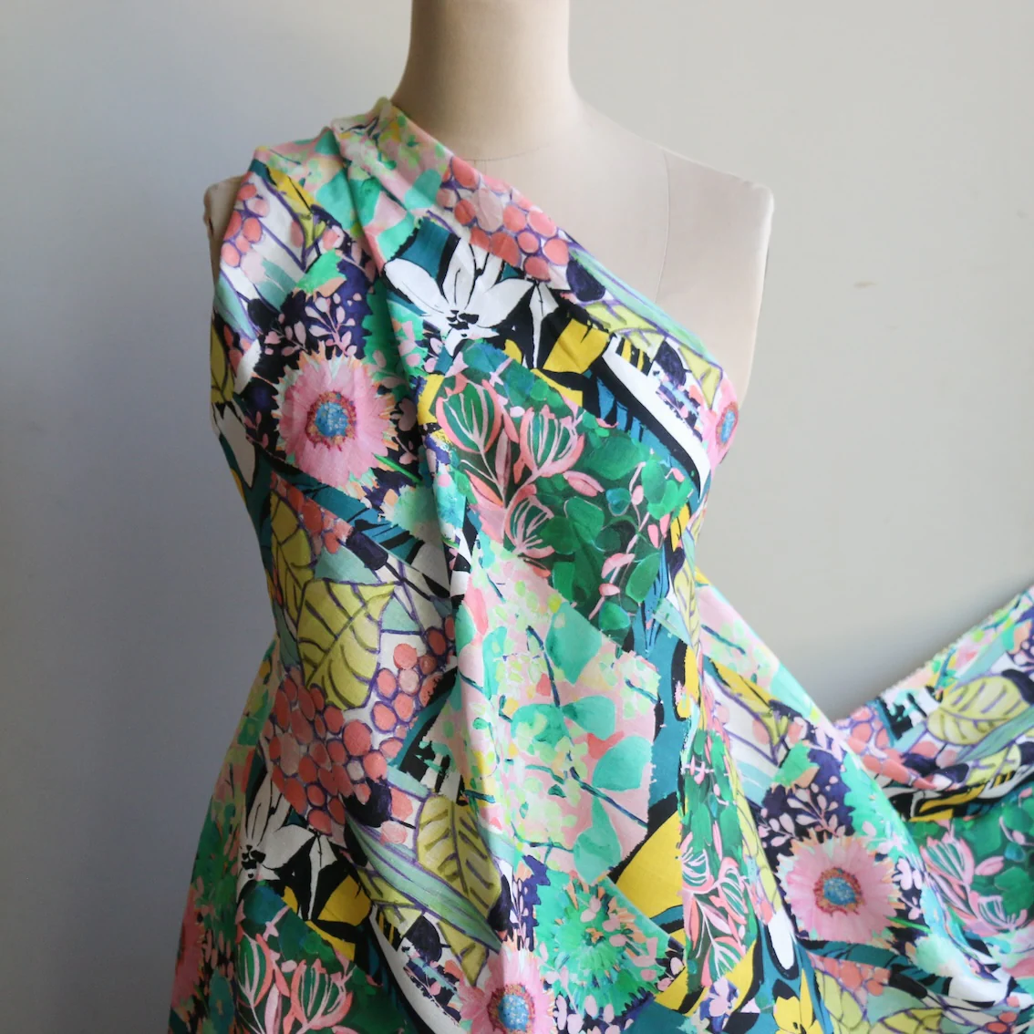 Portofino Bliss Printed Linen - Image 5