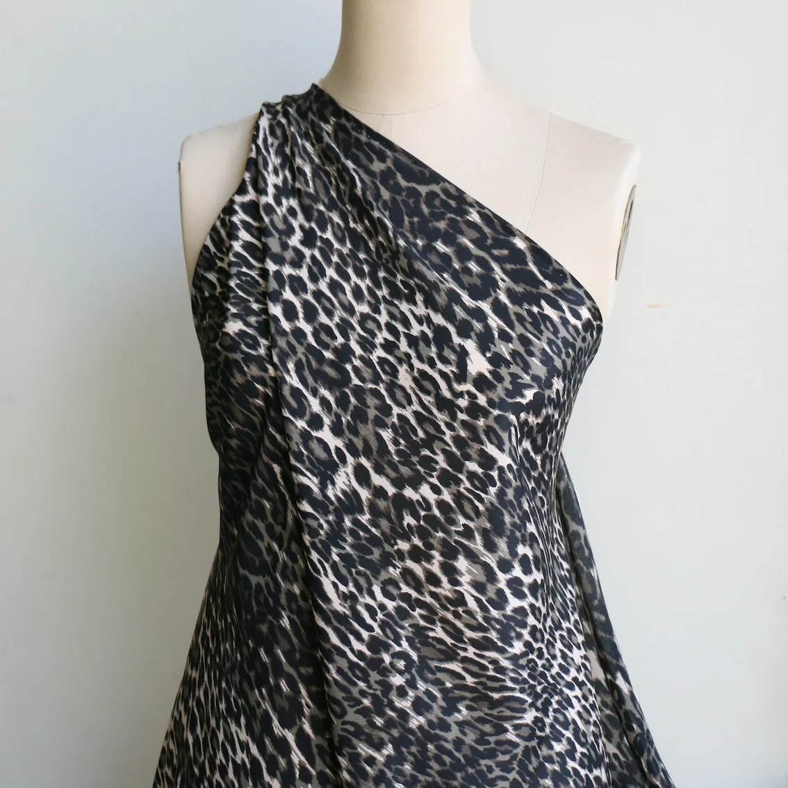 Praline Cat Silk CDC - Image 5