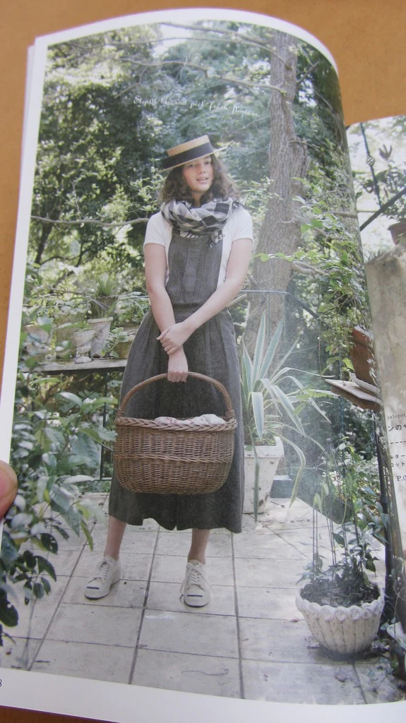 Pretty and Mature Natural Wardrobe - Image 3