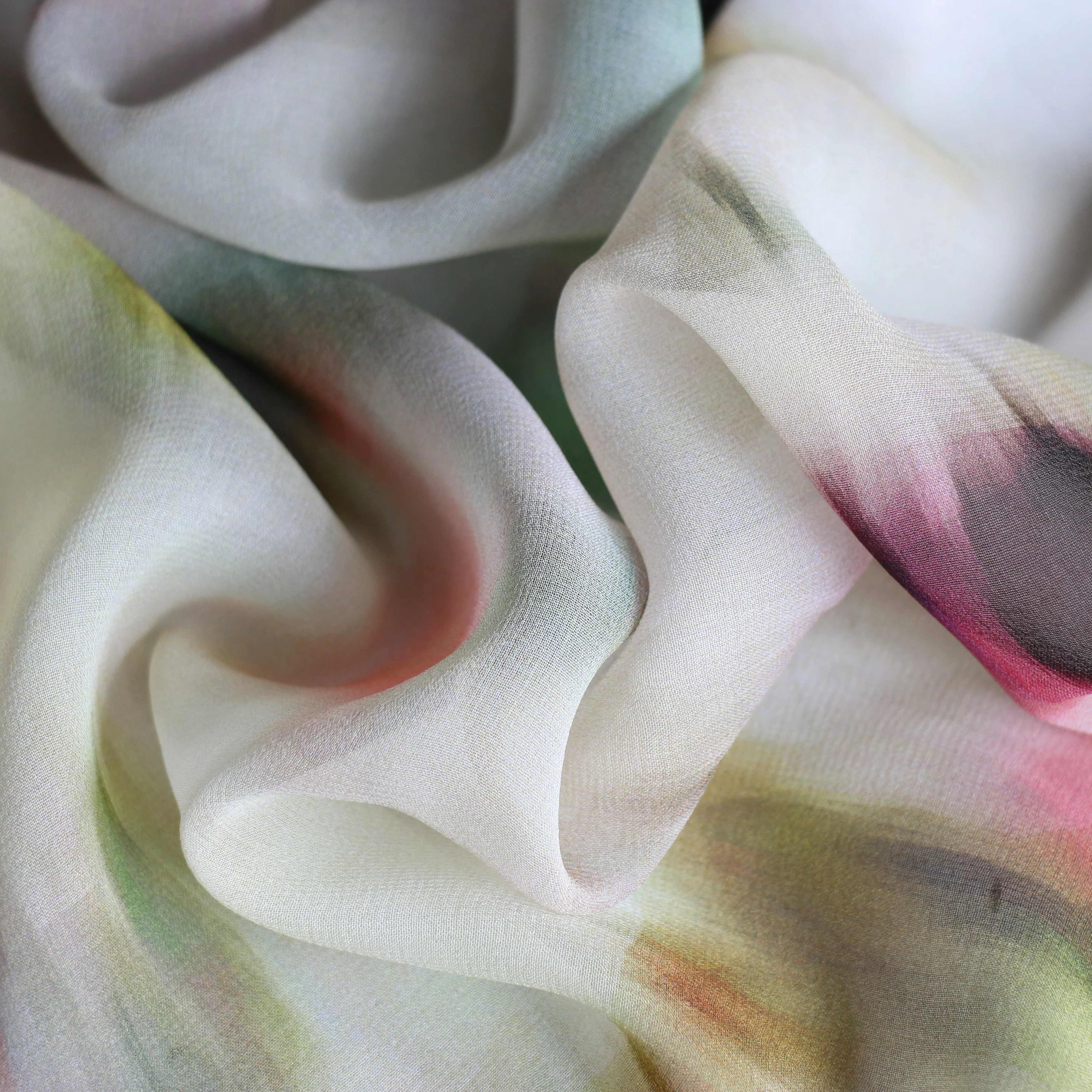 Pretty Fade Out Georgette - Image 2