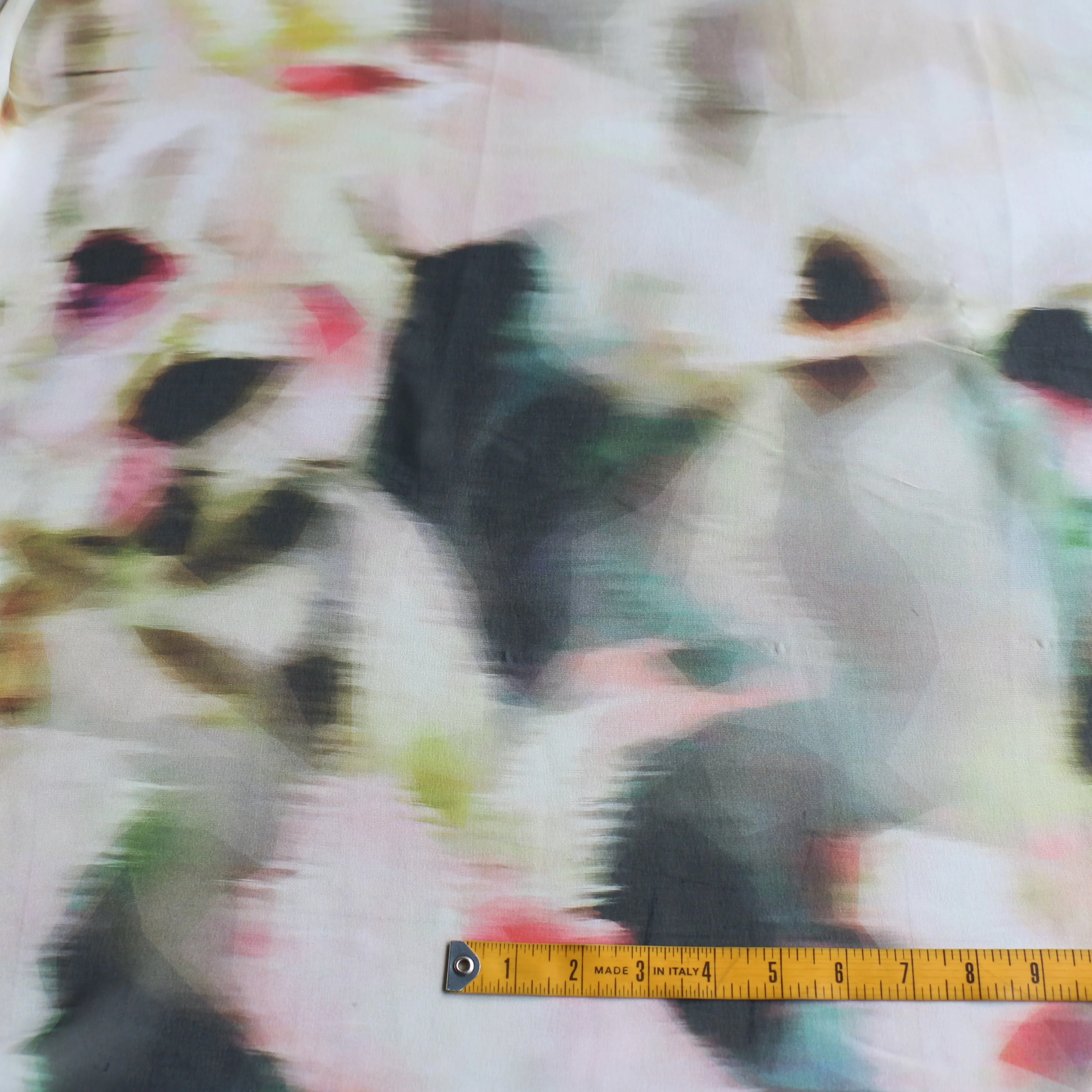 Pretty Fade Out Georgette - Image 3