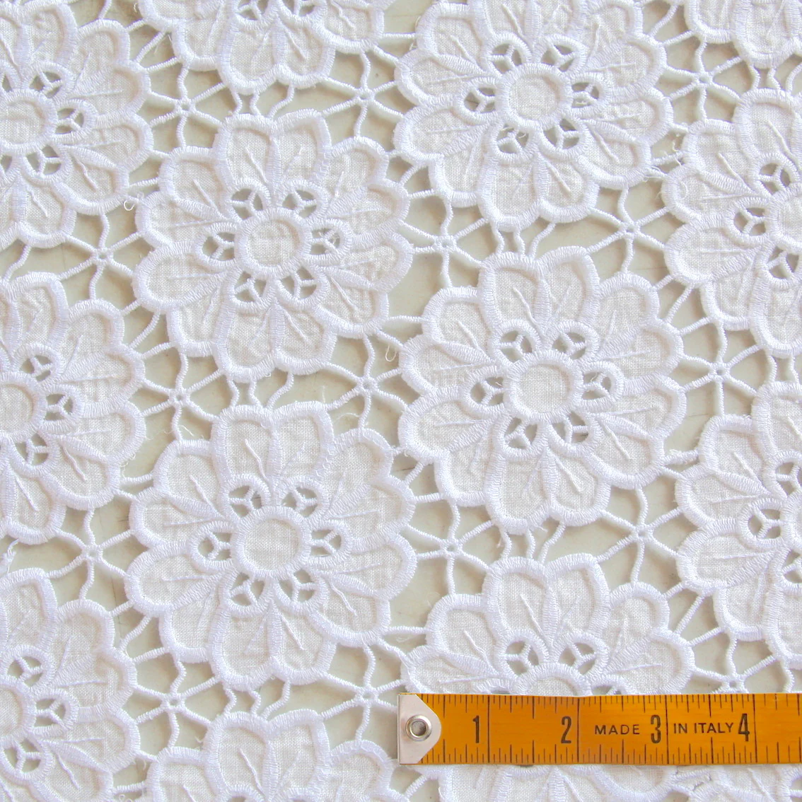 Big White Linen Broderie Anglaise - Image 3