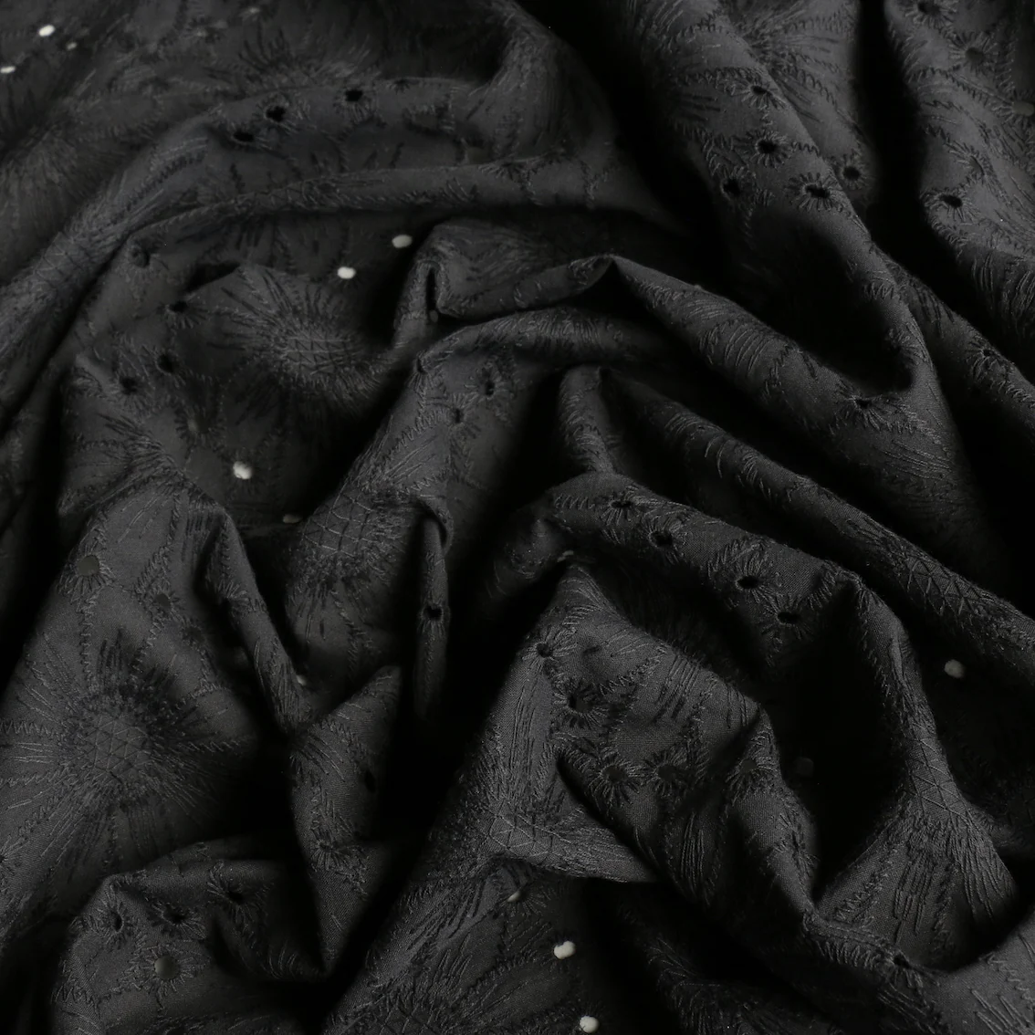 Provence Black - Broderie Anglaise - Image 2