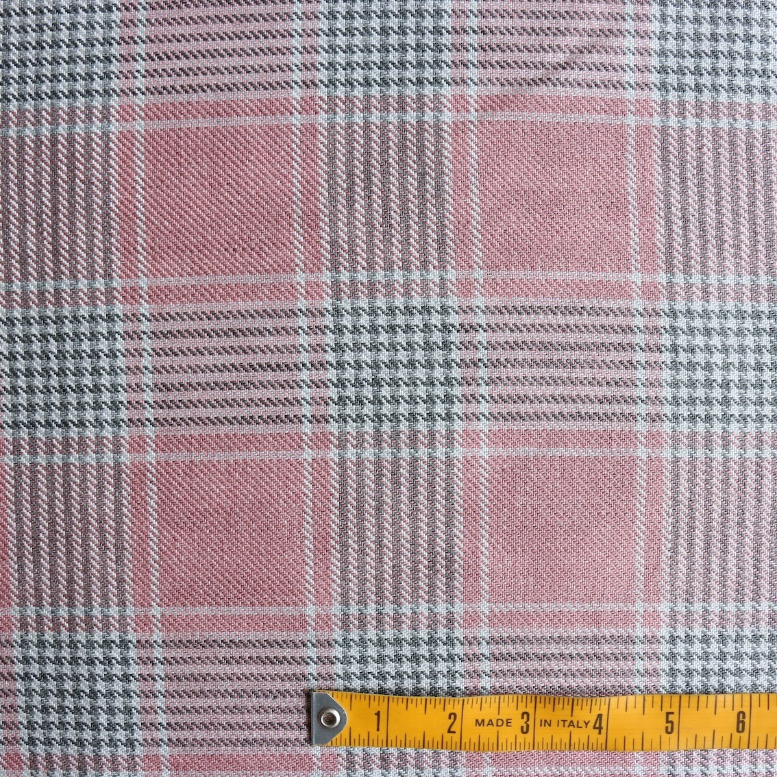 Quadri Rosa Check Linen - Image 3