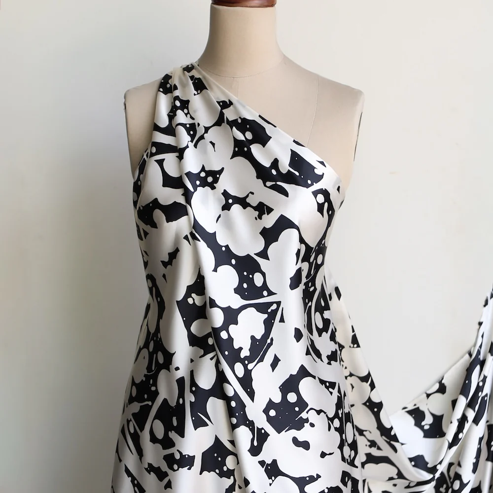 Rave Scene - Liberty Belgravia Silk Satin - Image 5