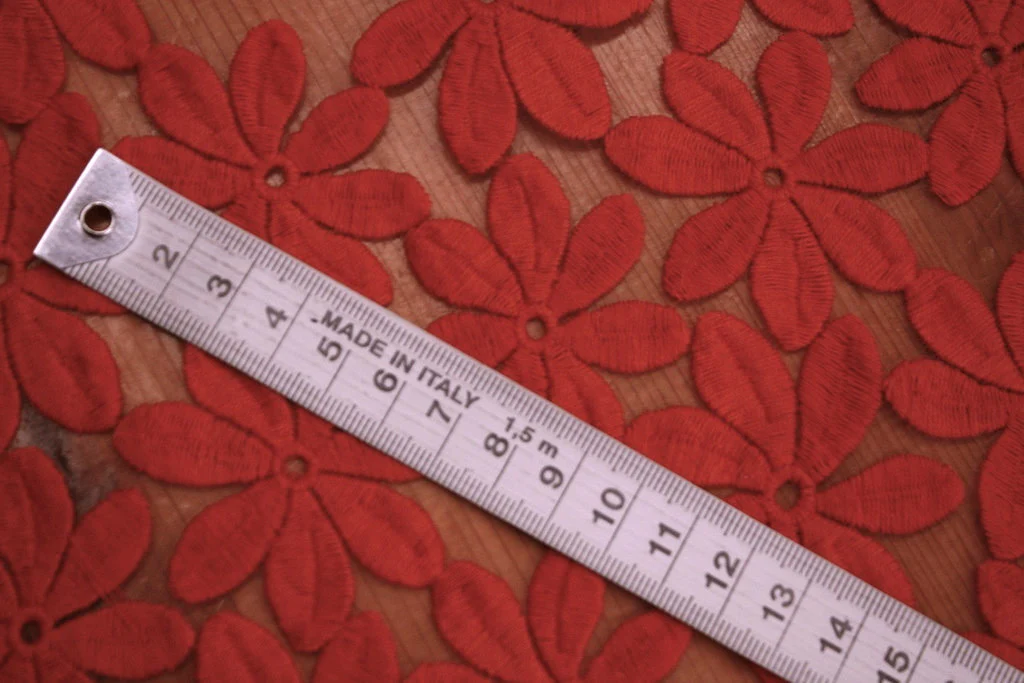 Red Daisy - Image 3