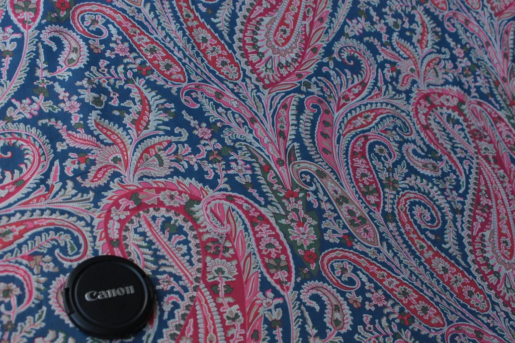 Red Felix Raison - Tana Lawn - Image 2