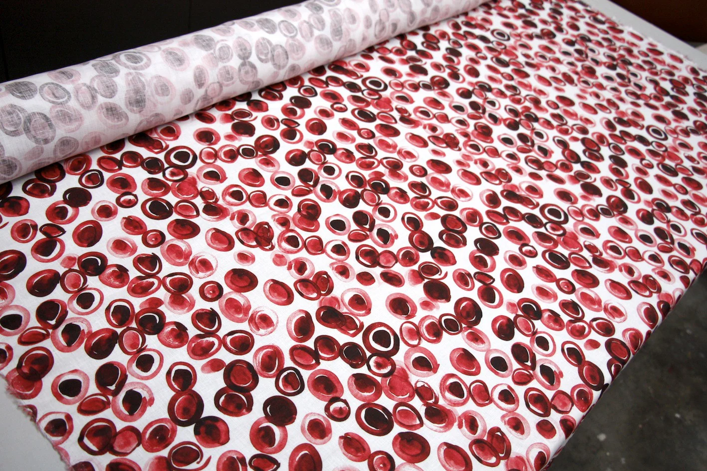 Red Jelly Spot - Printed Linen - Image 3