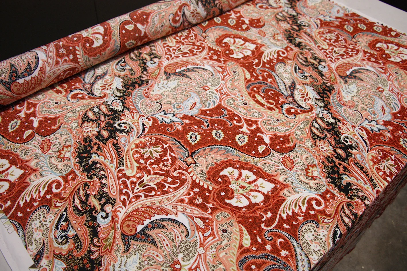 Red Lava Flow - Image 4