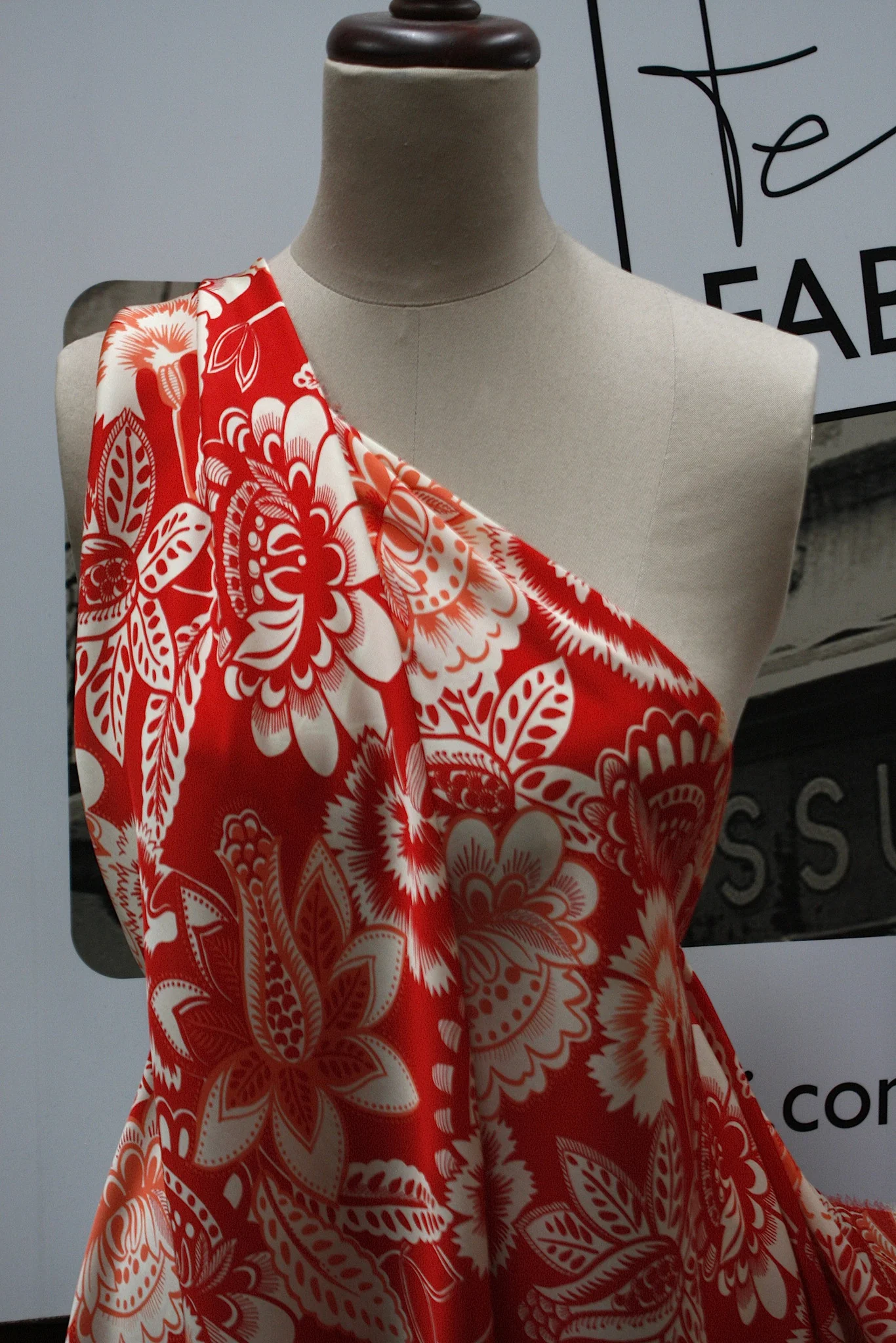 Red Tropici - Image 6