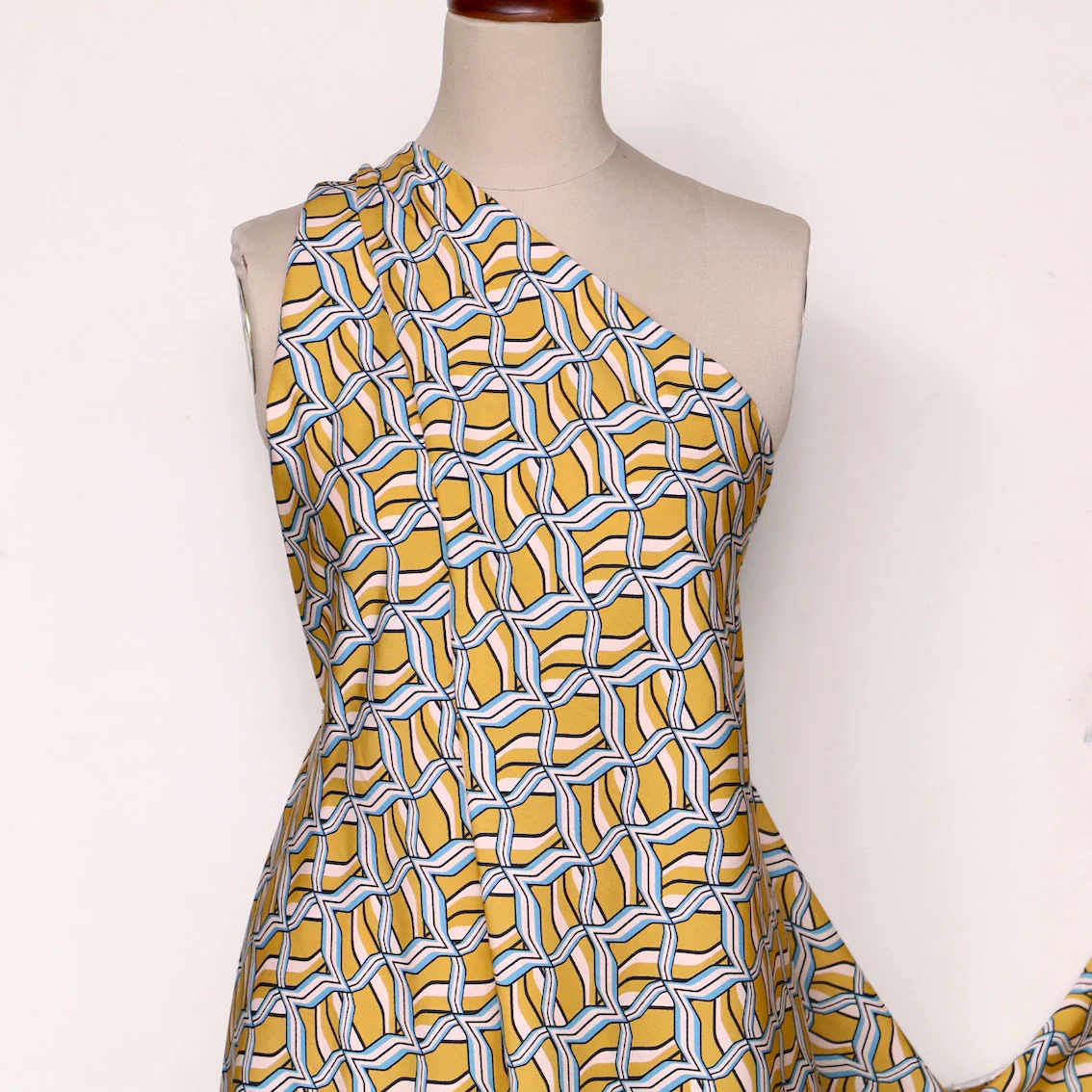 Reeds On Mustard - Image 4