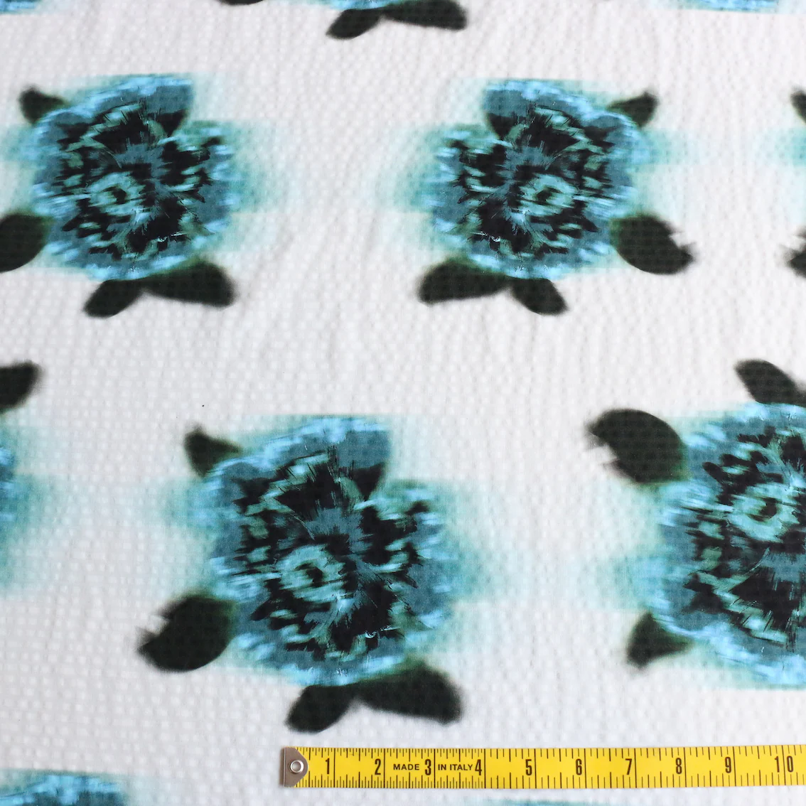 Remnant of Fiori Nebbiosi Blu Seersucker Cotton - Image 3