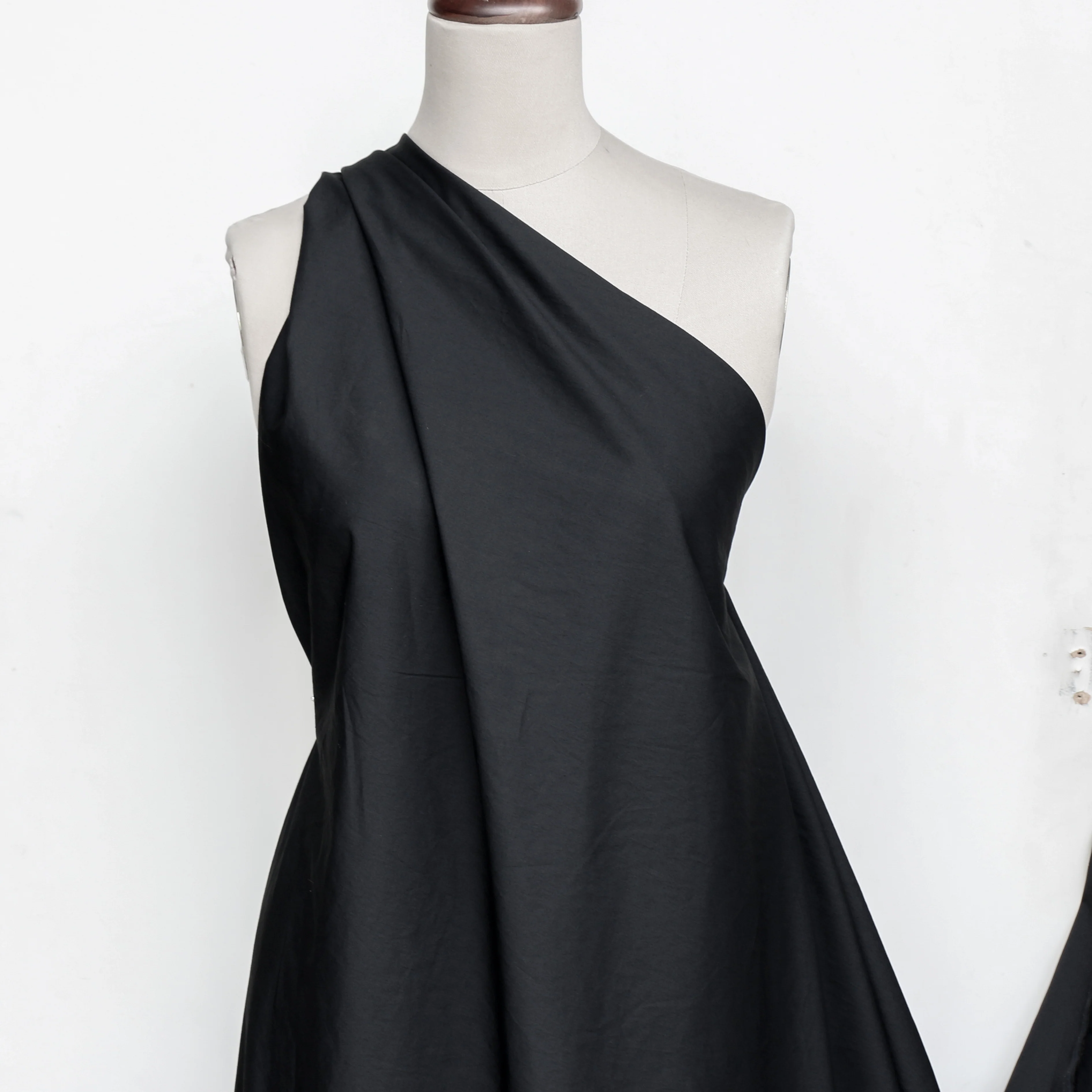 Lamatina Black Cotton Poplin - Image 4