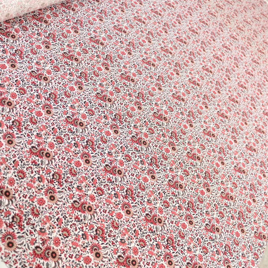 Remnant of Never Ending Garden Viscose Poplin - Image 4