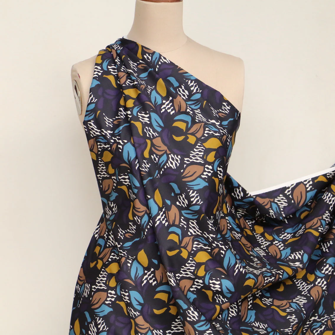 Remnant of San Domenico Cotton Poplin - Image 6