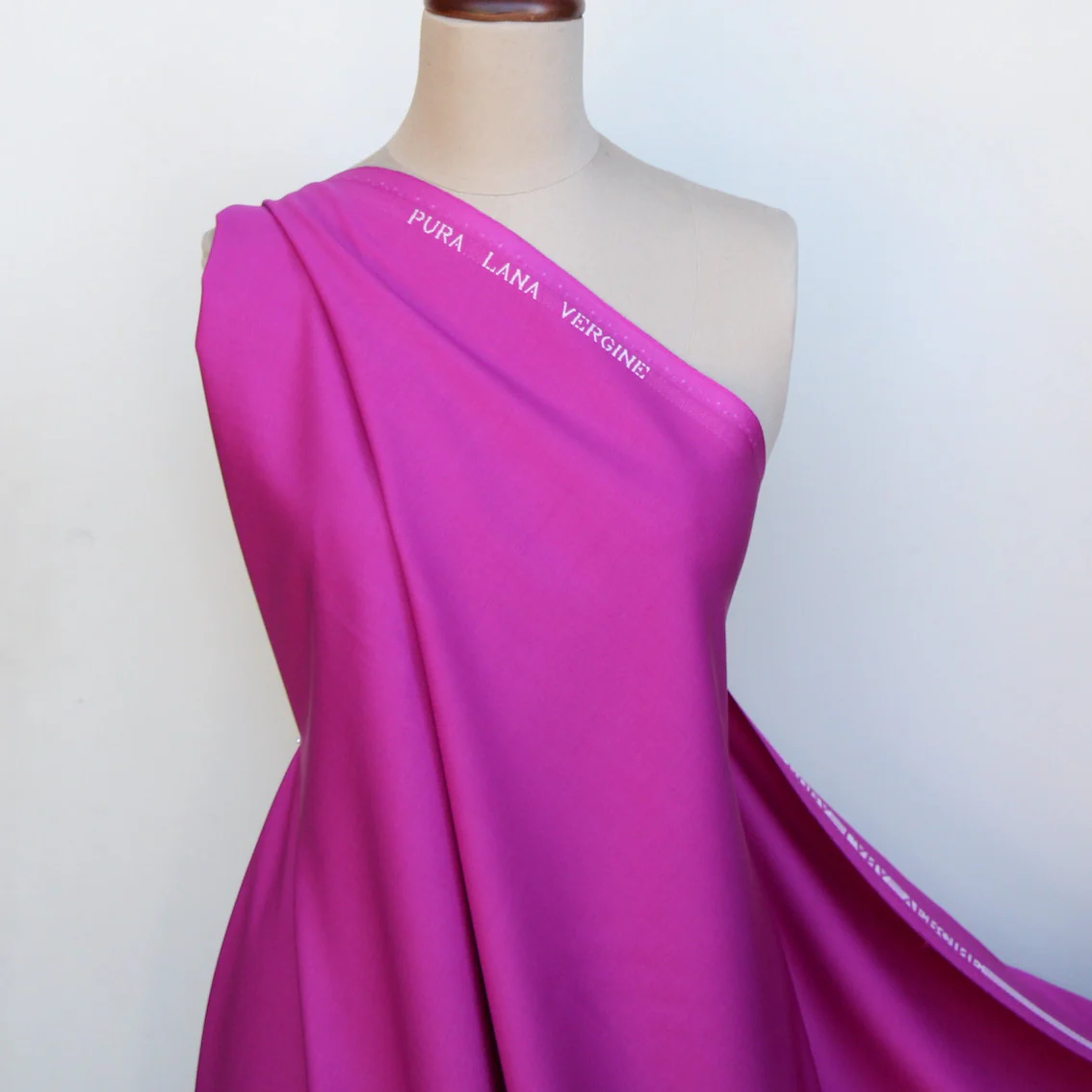 Remus Magenta - Image 5