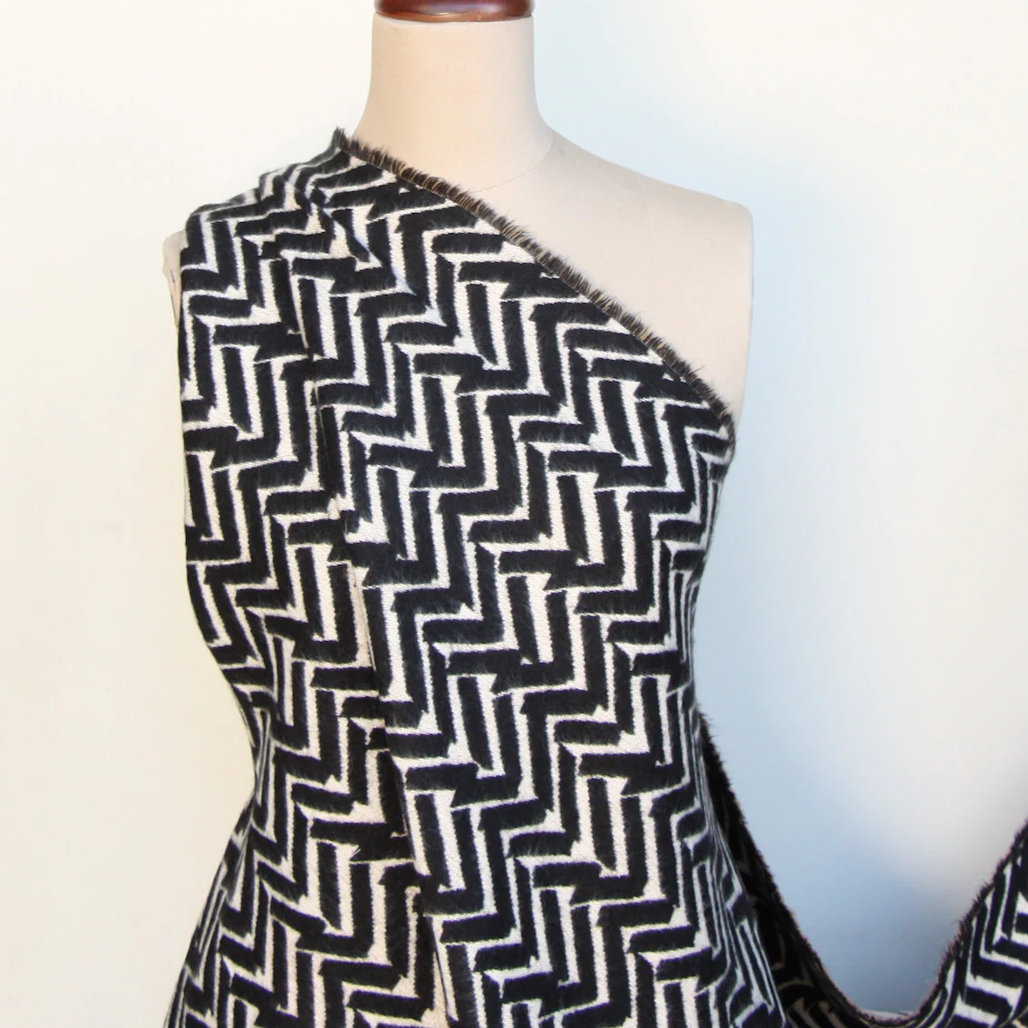 Reversible Tread Jacquard - Coating - Image 5