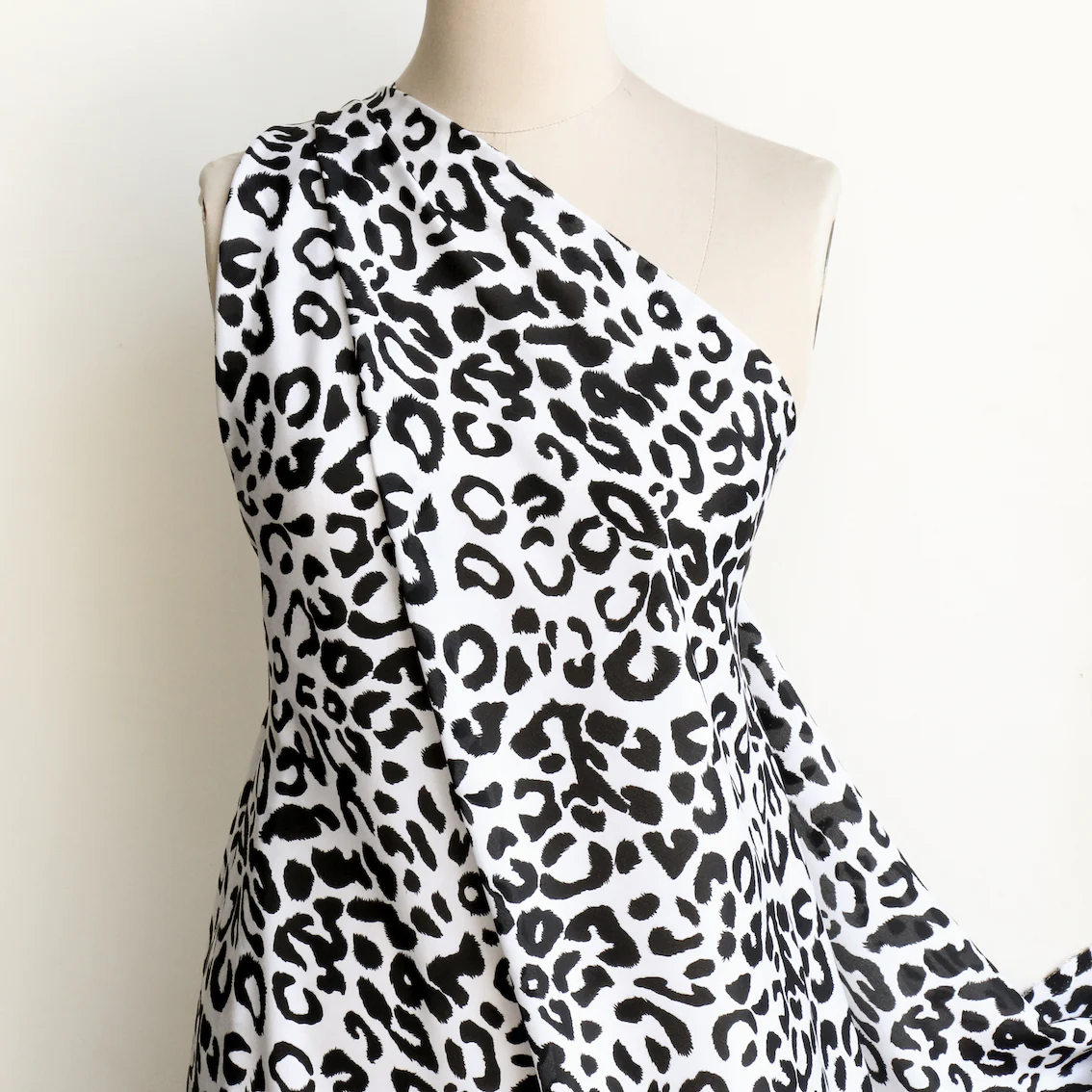 Rita Cheetah Silk CDC - Image 4