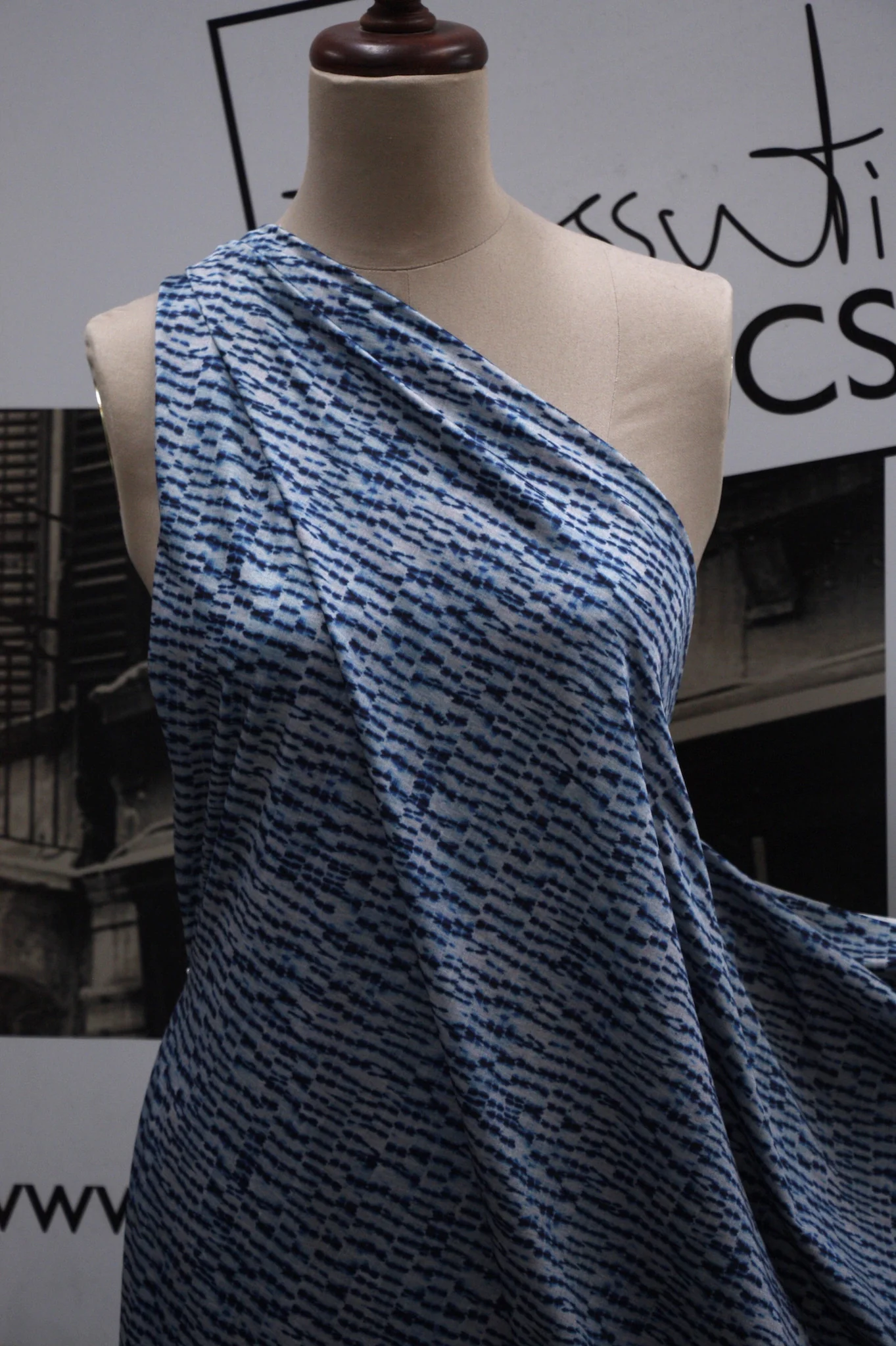 River Stretch - Swimwear fabric - Image 5