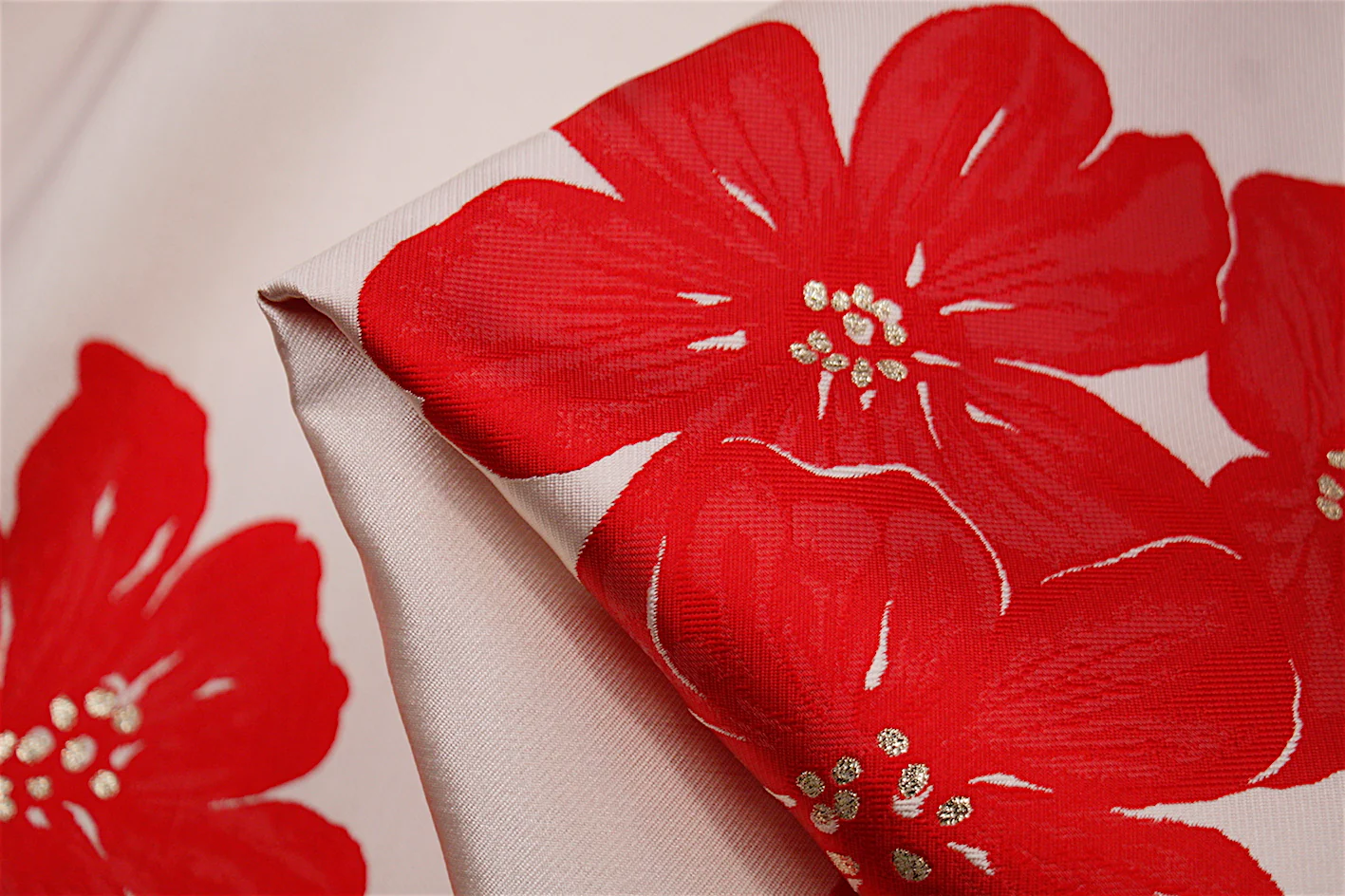Rosa Jacquard