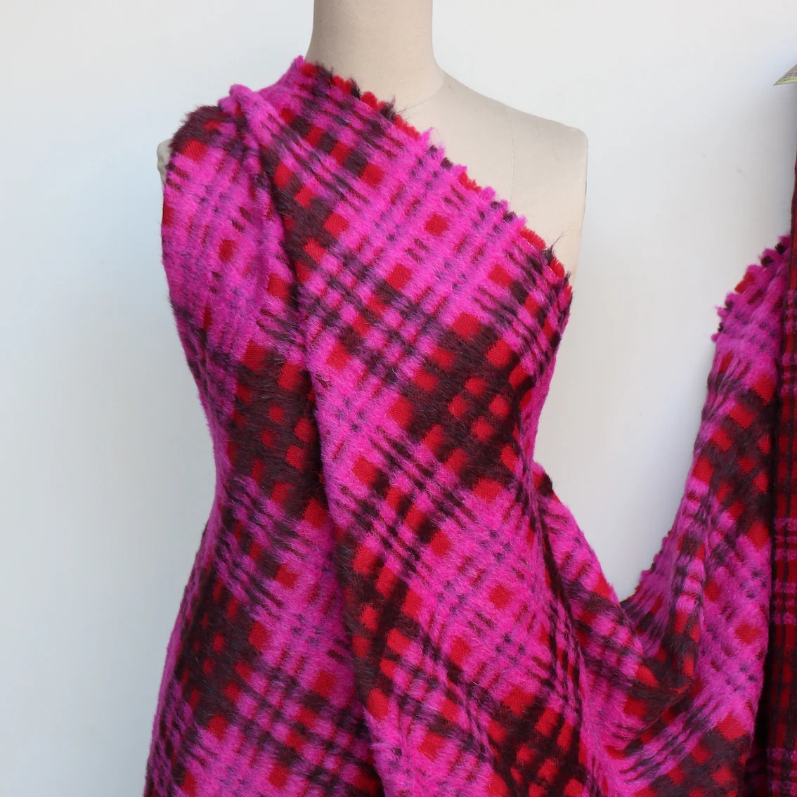 Rosa Rina Coating - Image 5