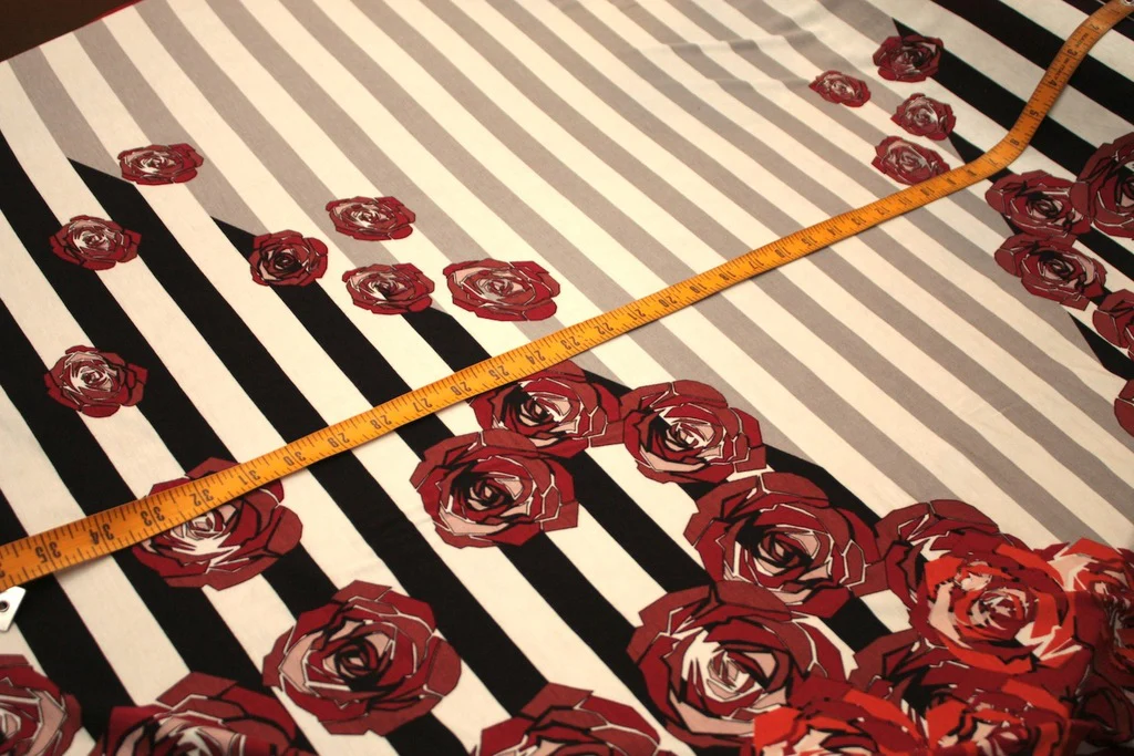Rose Pyramid - Image 3