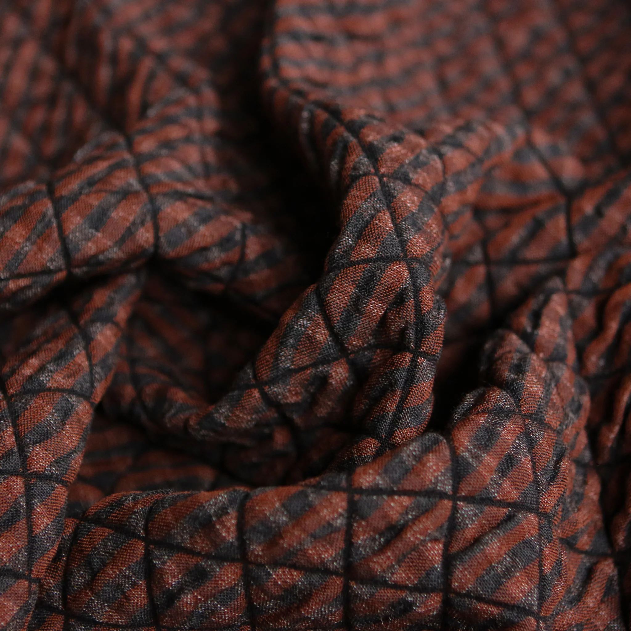 Rosso Diamond Quilted Look Jacquard - Image 2