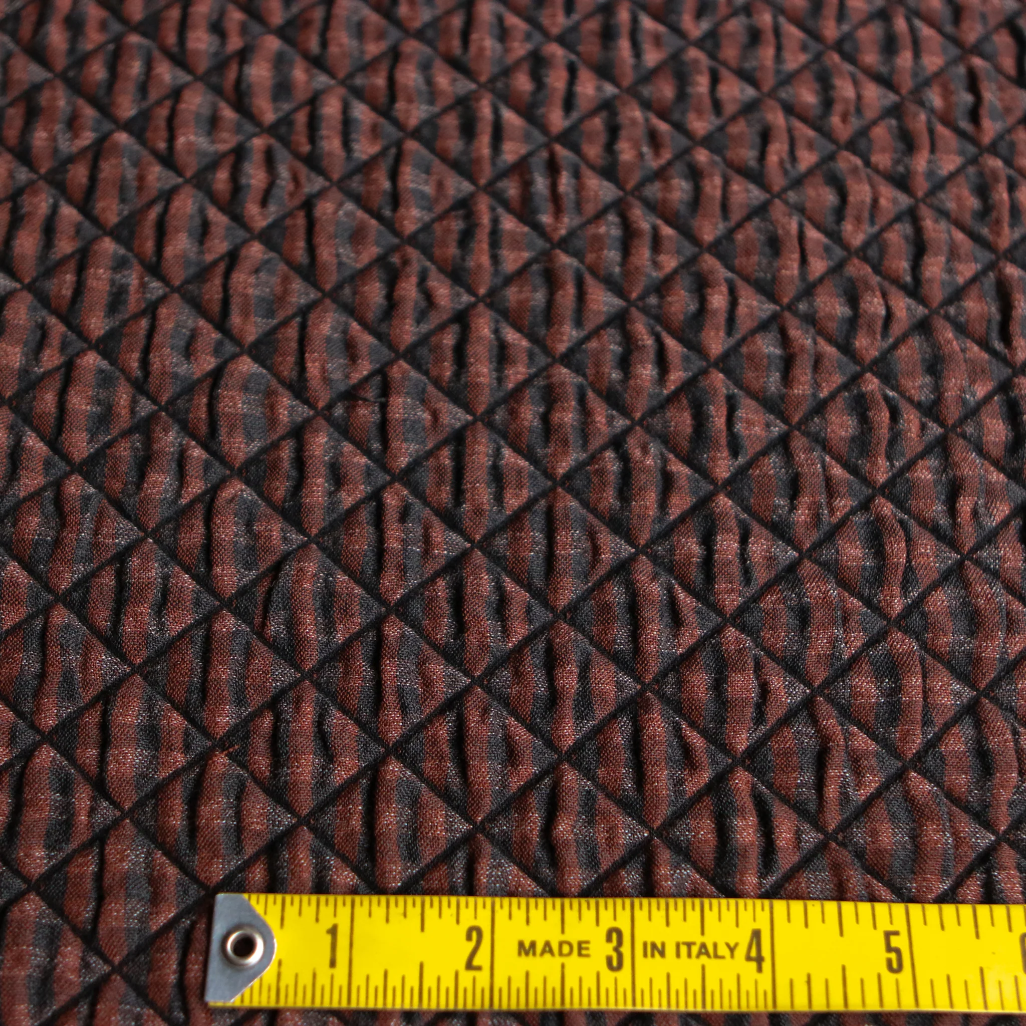 Rosso Diamond Quilted Look Jacquard - Image 3