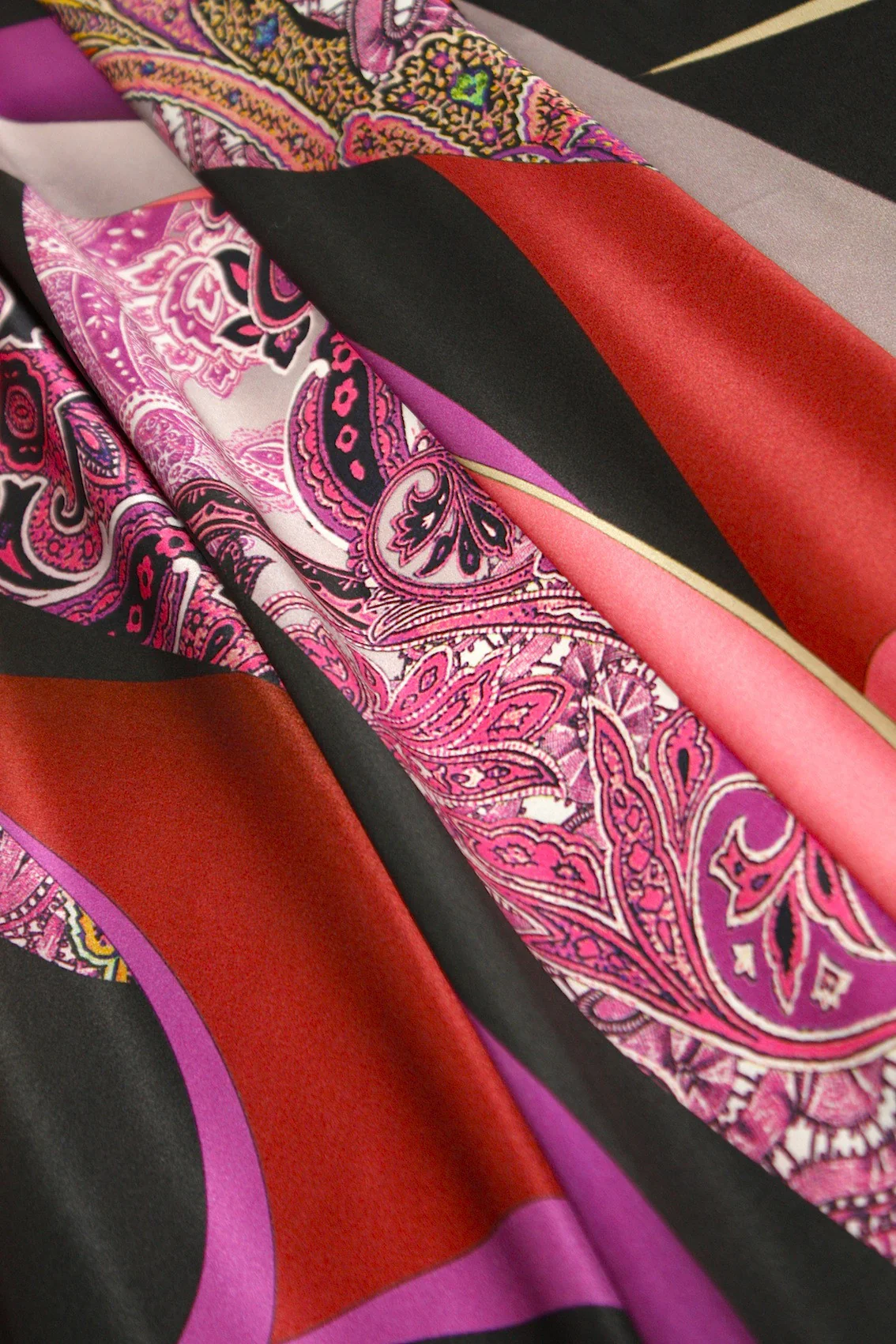 Rosso Moderno - Image 3