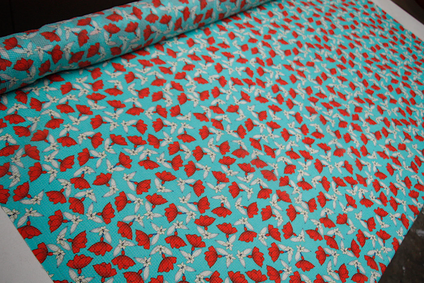 Rosso On Aqua - Image 4