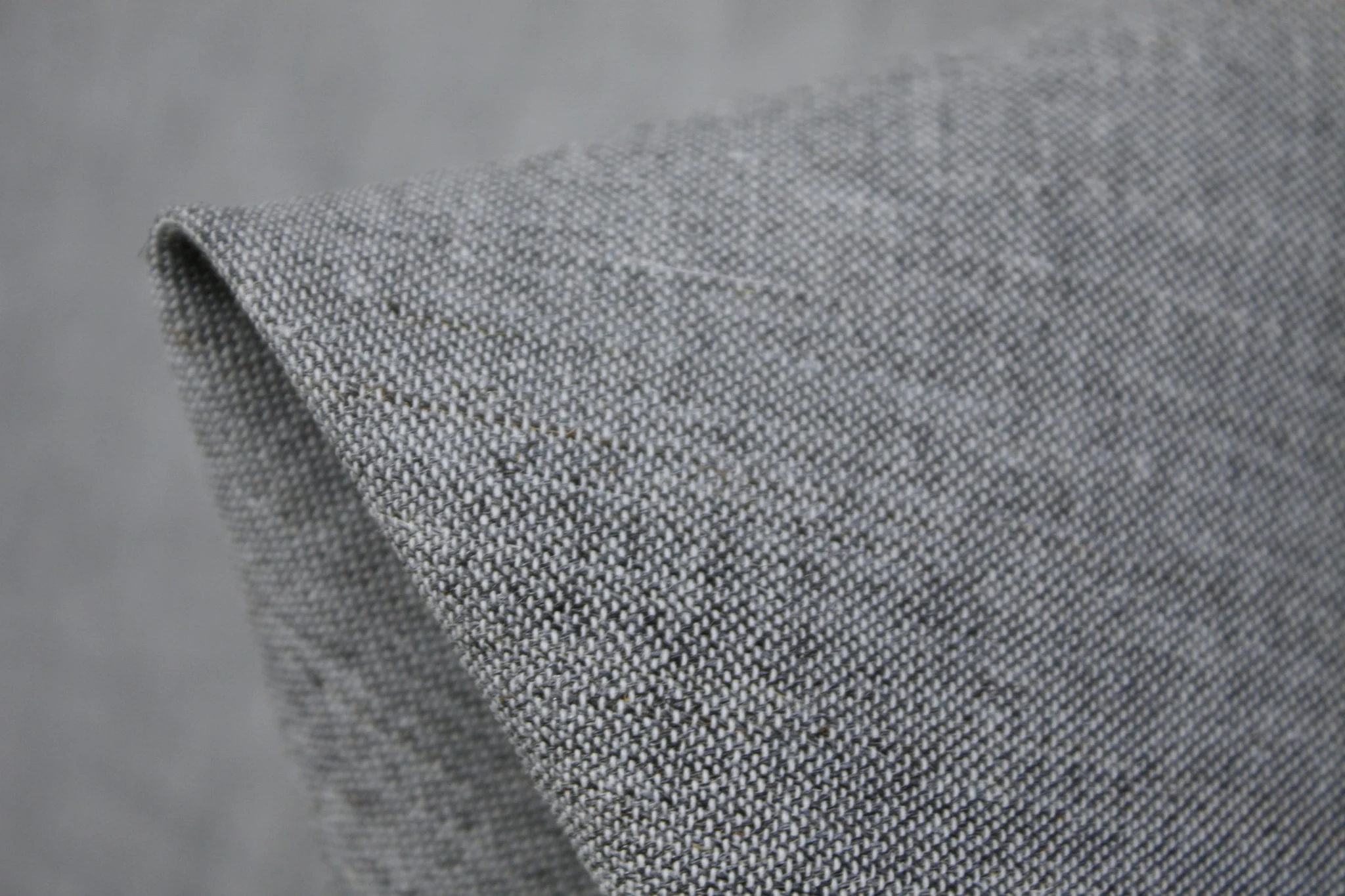 Rough Rider Grigio - Horsehair Canvas