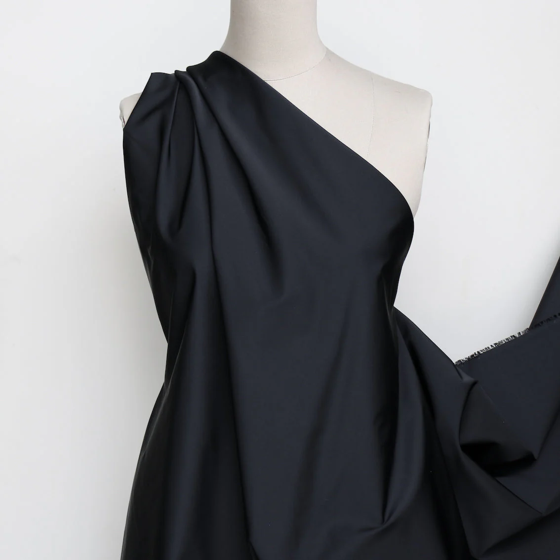 Royal Ebony - Image 3