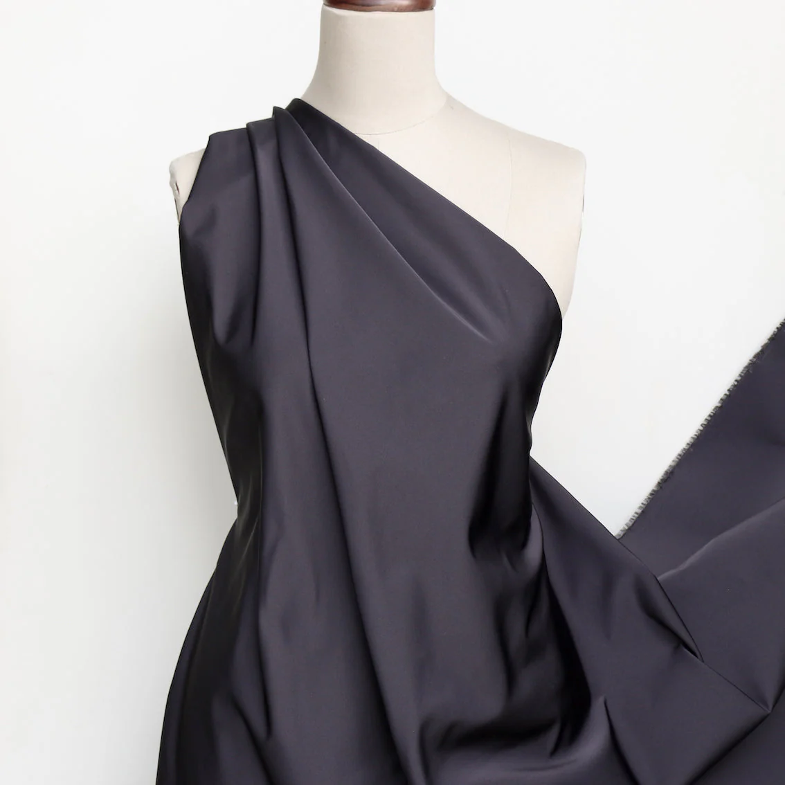 Royal Graphite - Image 3