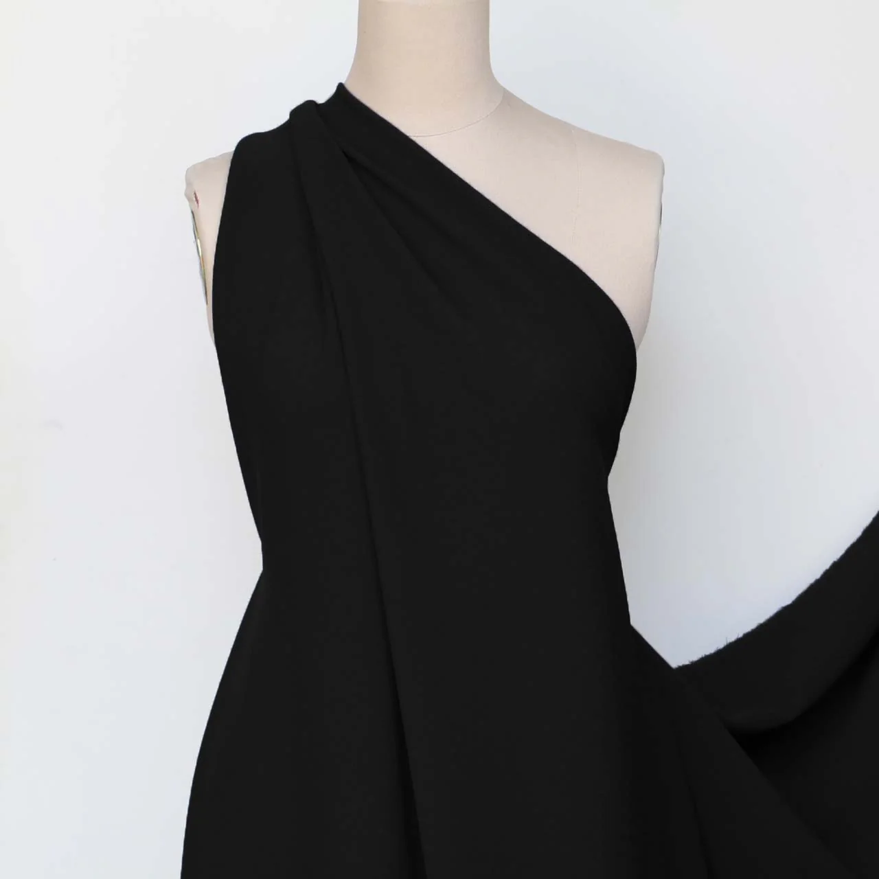 Ruffled Black - Image 4