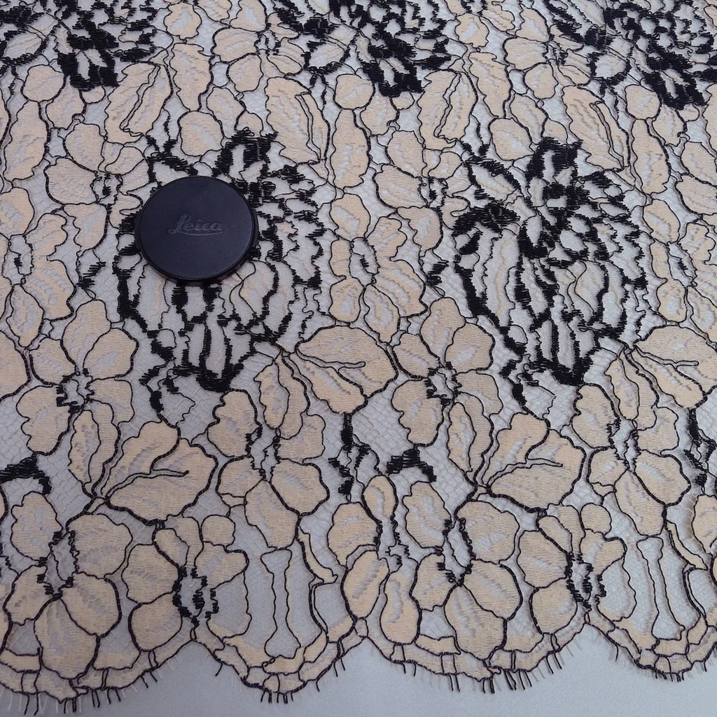 Sable Noir Lace - Image 4