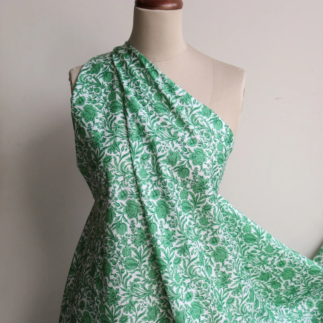 Sambourne Green - Liberty Tana Lawn⢠- Image 4