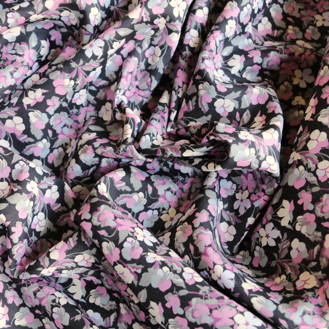 Sarah Liberty Tana Lawn™ - Image 2