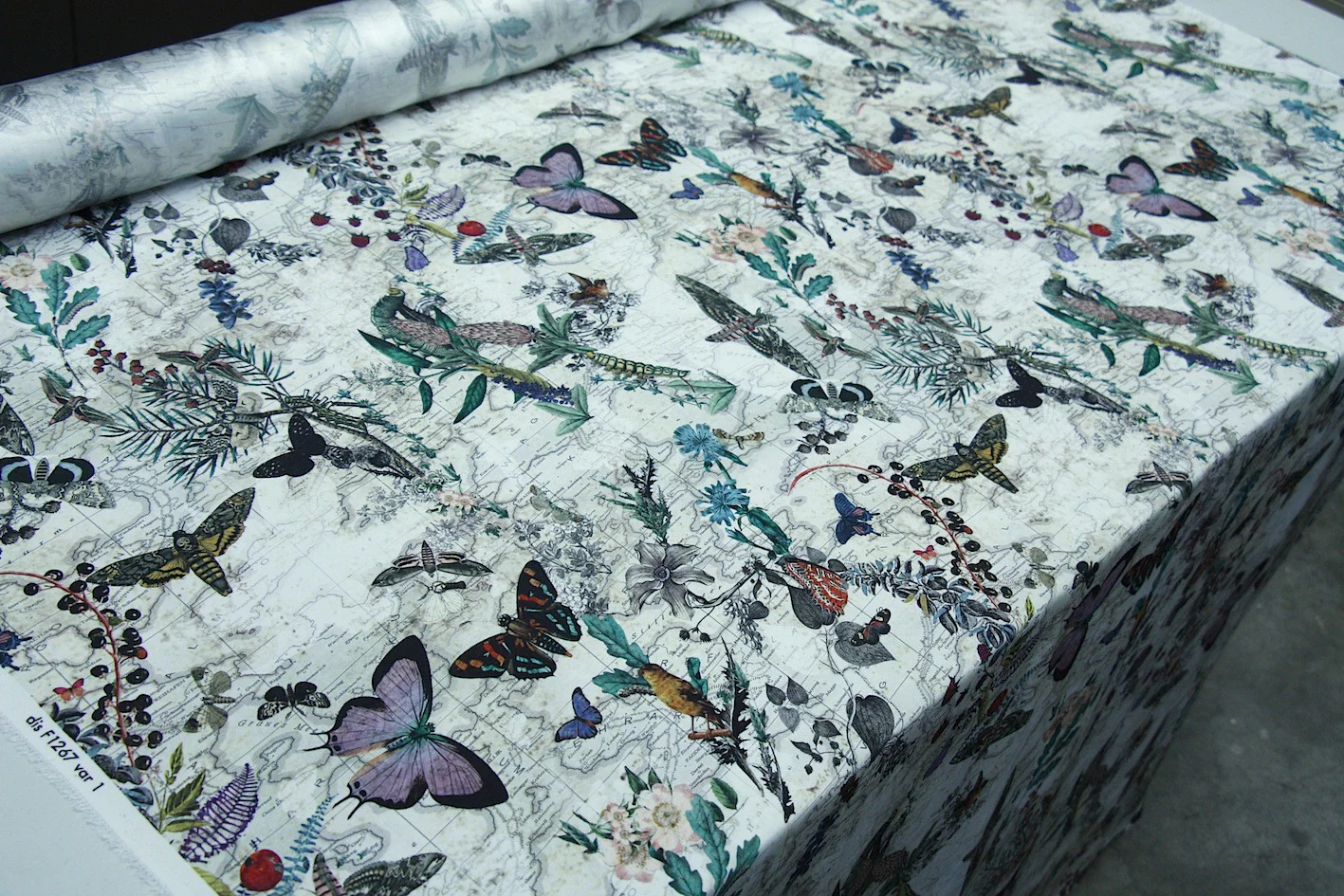 Satin Mondana Natural - Image 5