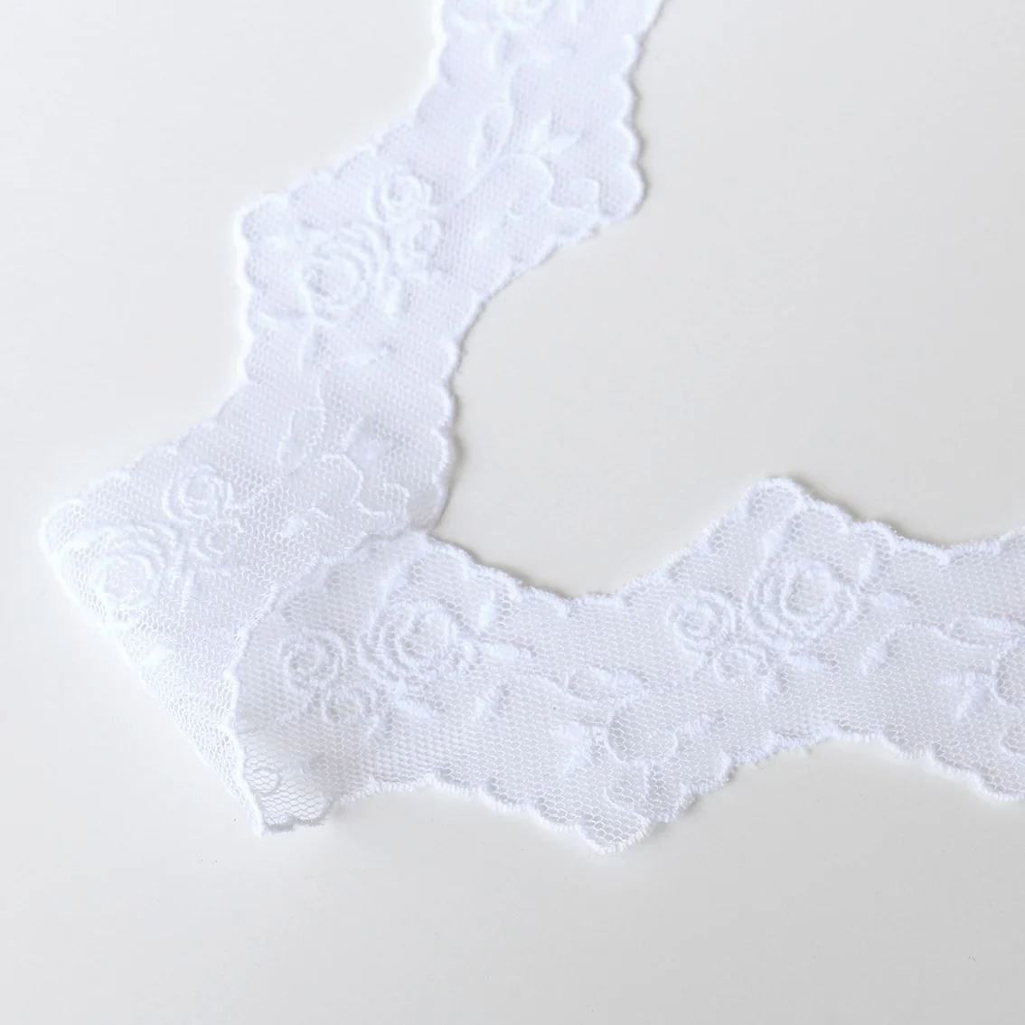 Scalloped White Lace Trim