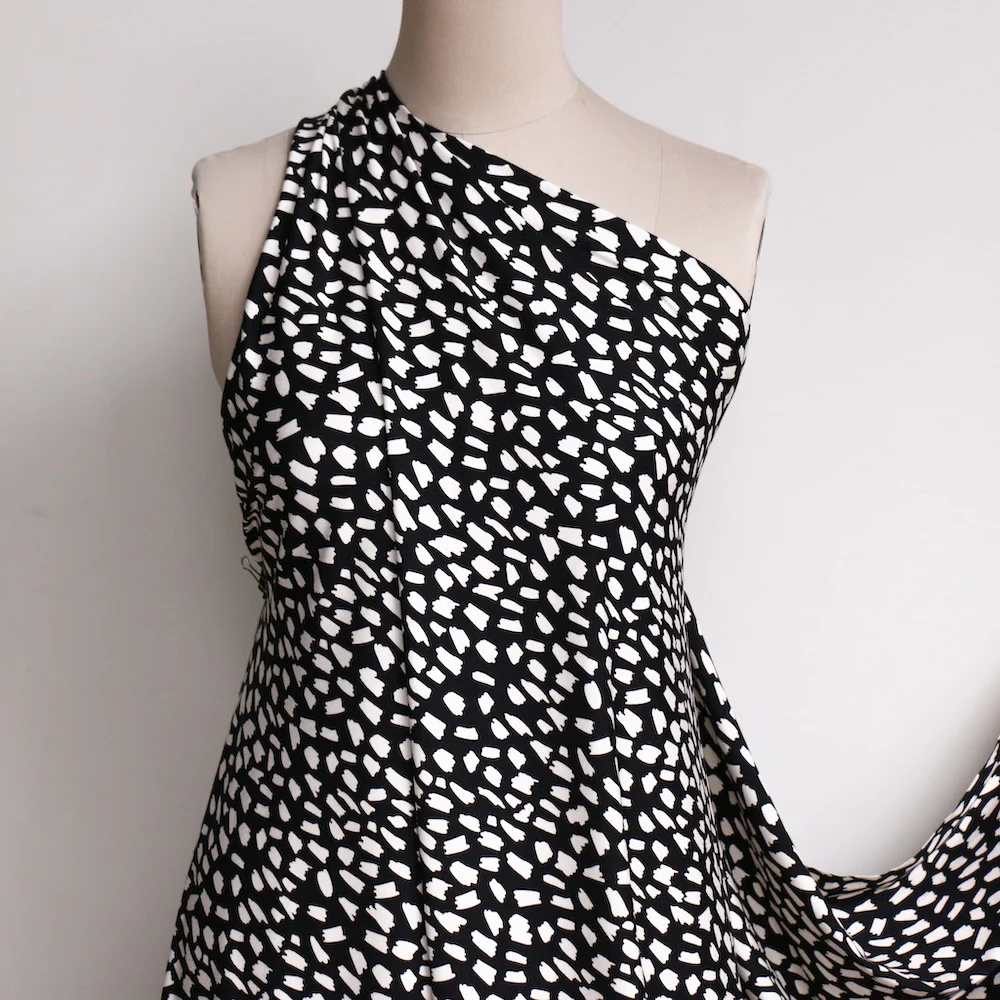 Scara Nero Jersey - Image 5